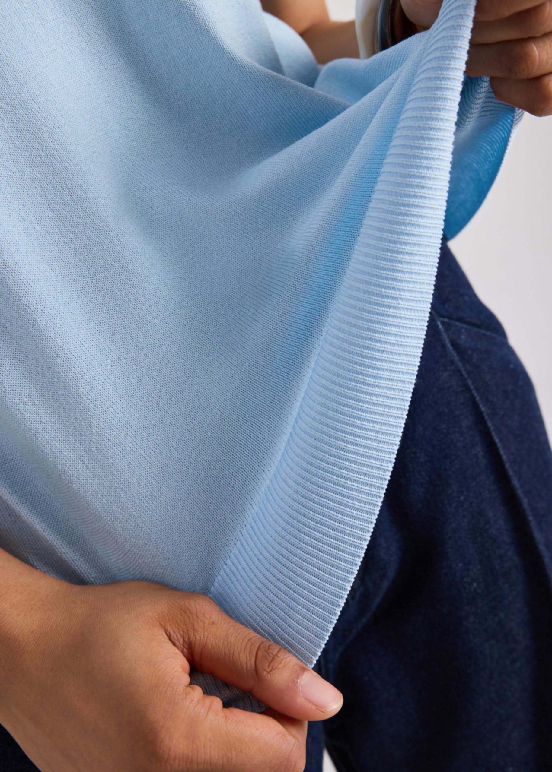 Maris Contrast Knit Round Neck Tank - Image 12