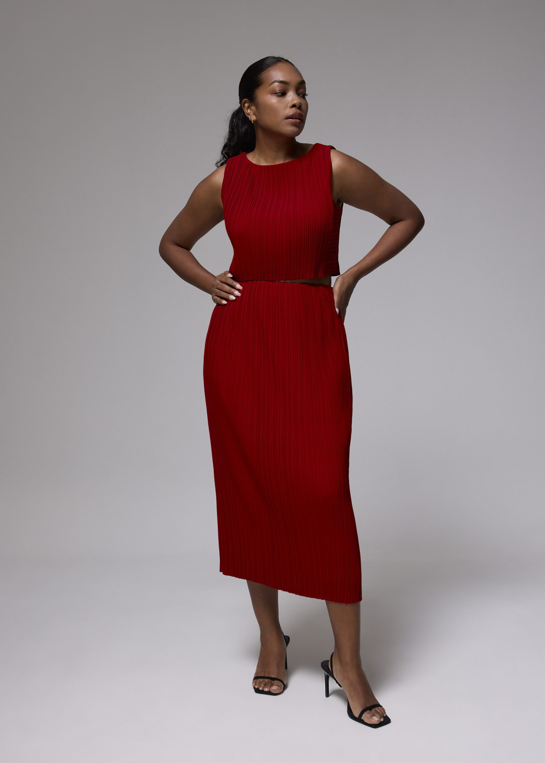 Dez Pleated Boat Neck Crop Top - Image 27