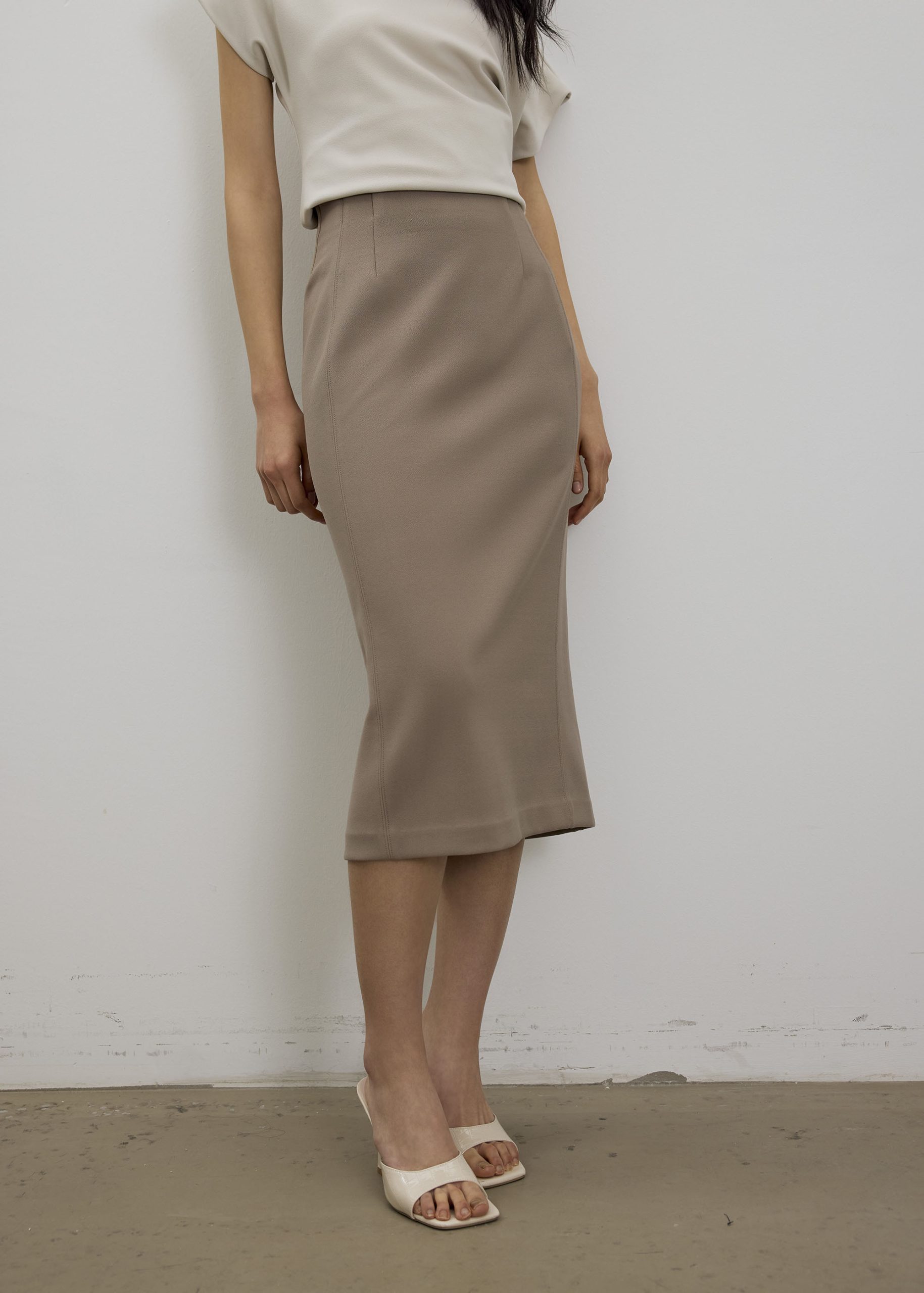 Vera Elastic Reversible Panelled Midi Skirt - Image 9