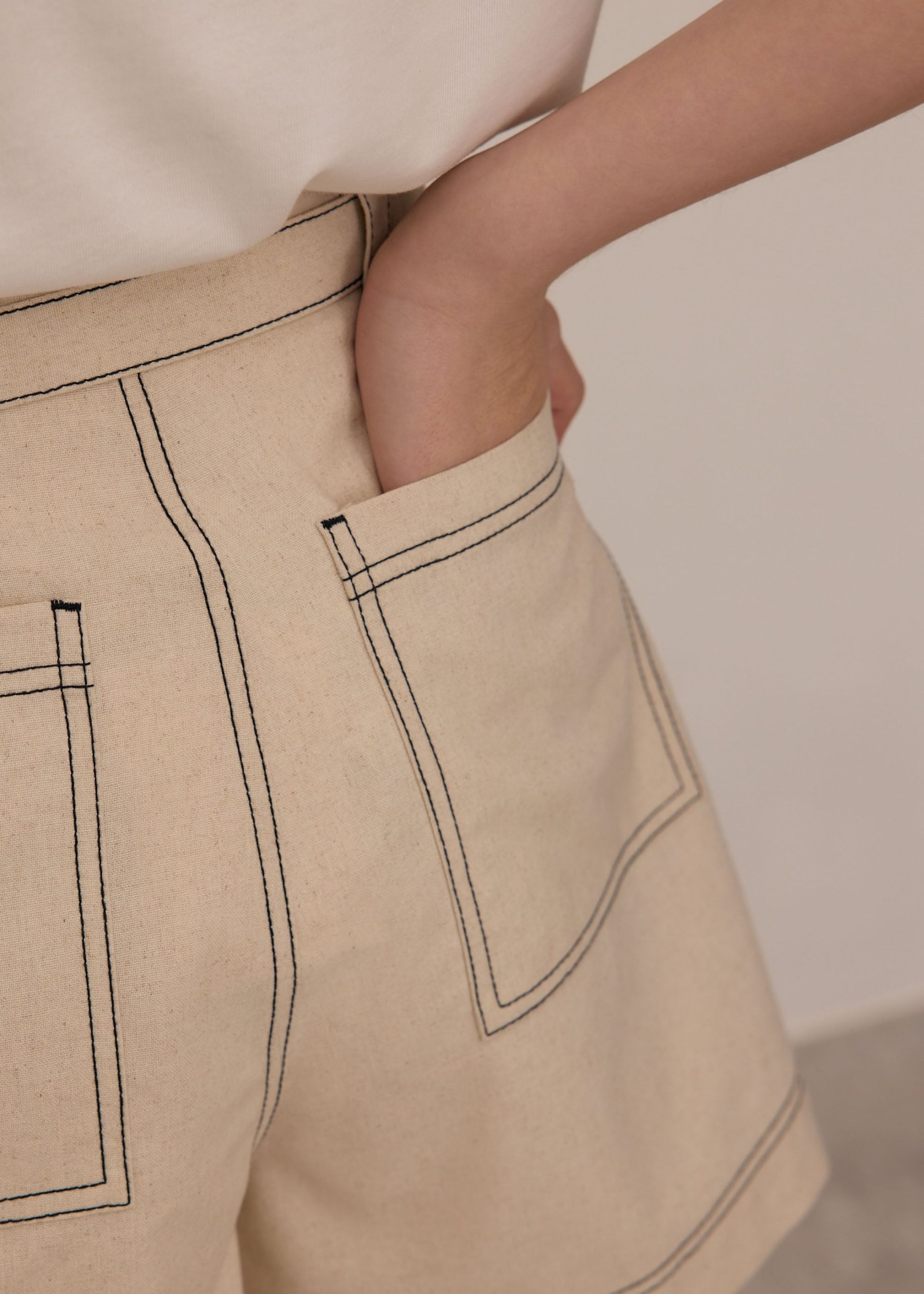 Belted Contrast Stitch High Waist Shorts - Image 37