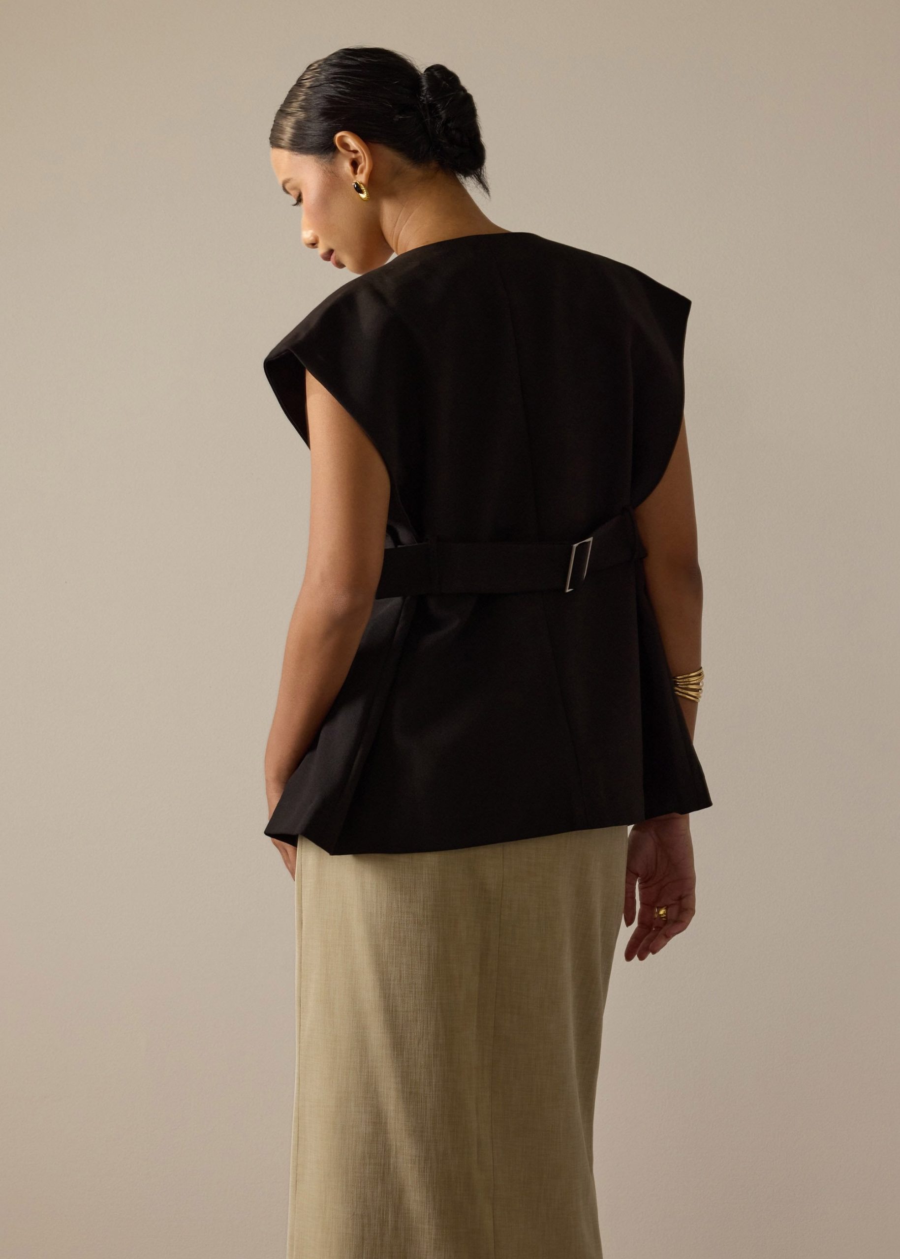 Riyo Twill Round Neck Boxy Vest - Image 8