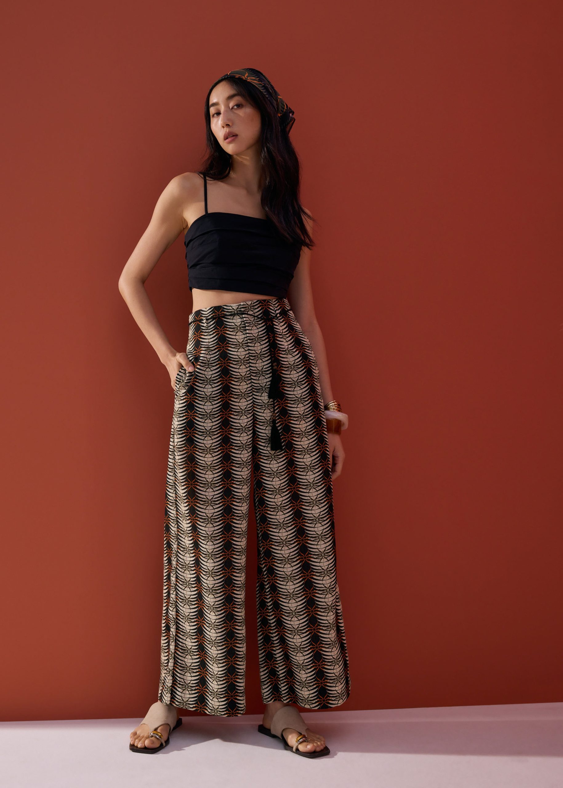 Detachable Sash Straight Leg Ankle Length Pants in Oasis Flow - Image 3