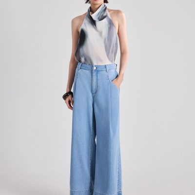 Pleated Wide Leg Jeans