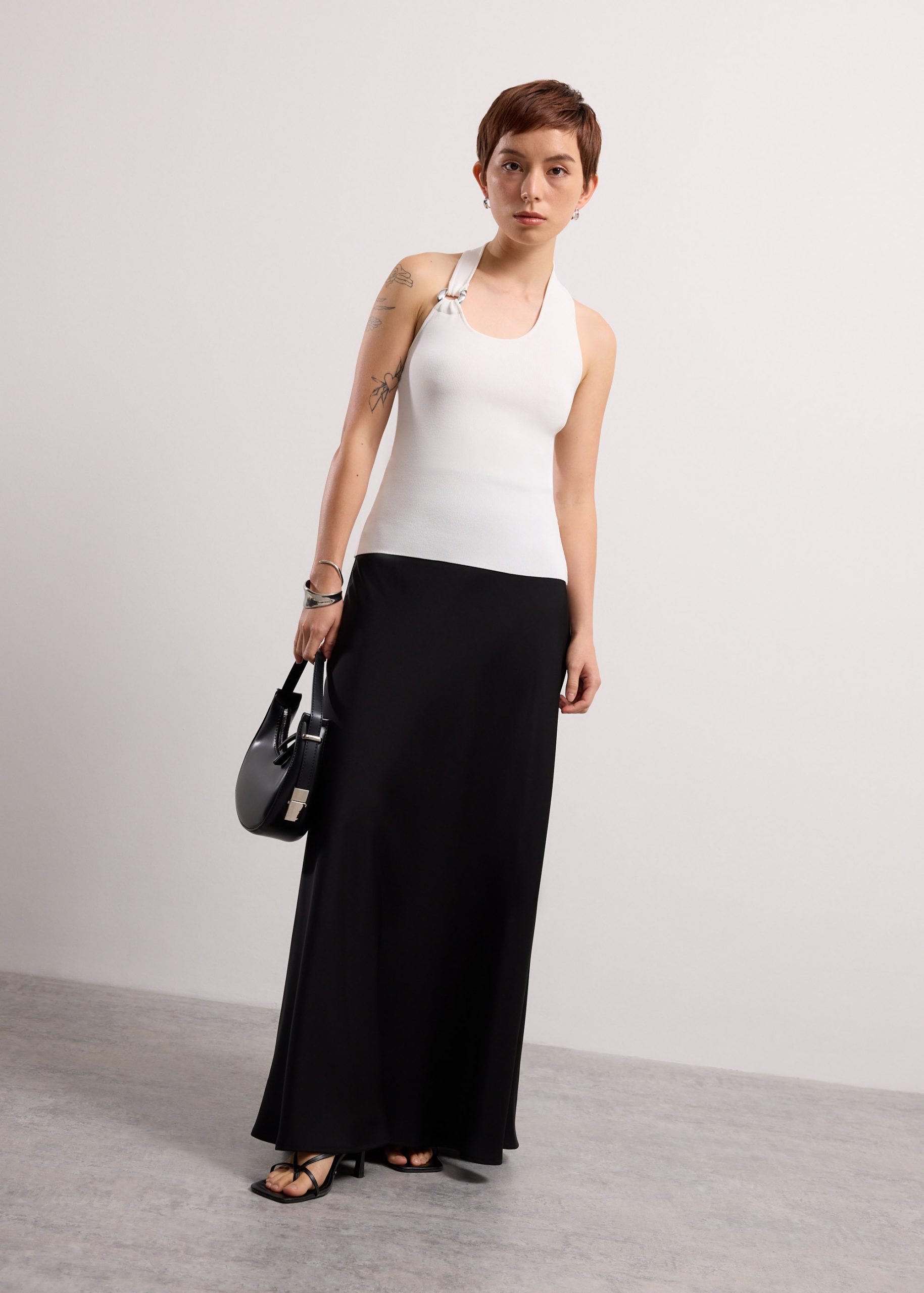 Buckle Detail Knit Halter Fitted Top - Image 8