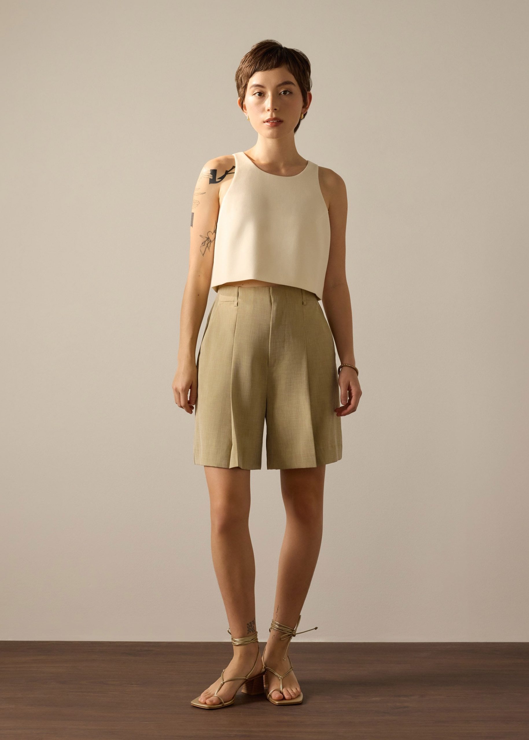 Carla Round Neck Crop Shell Top - Image 12
