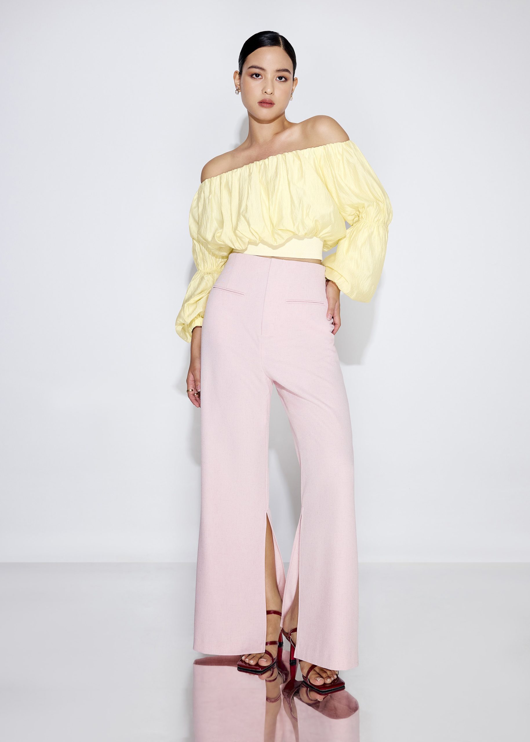 Elastic Lyocell Off-Shoulder Romantic Flare Sleeve Crop Top - Image 9