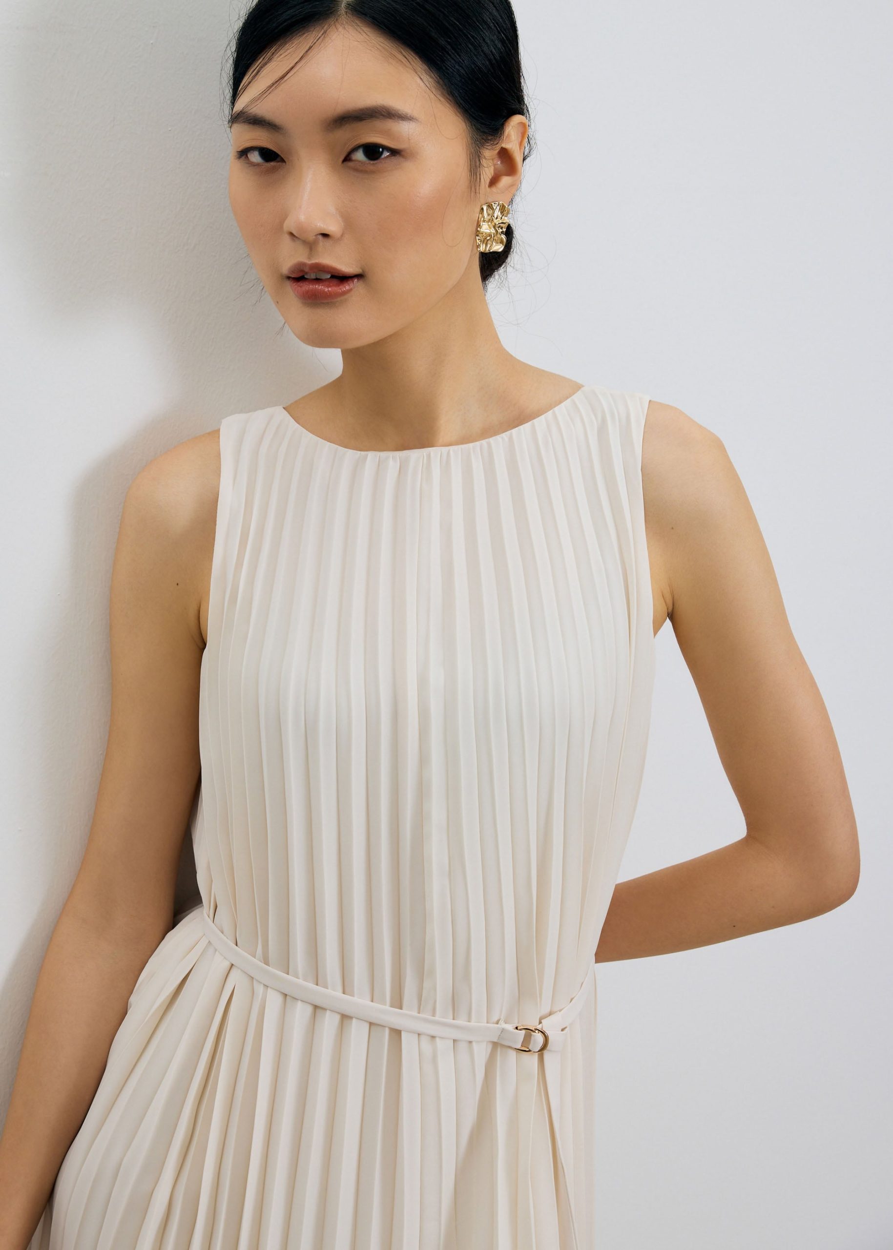 Willa Reversible Sunray Pleated Midaxi Dress - Image 13