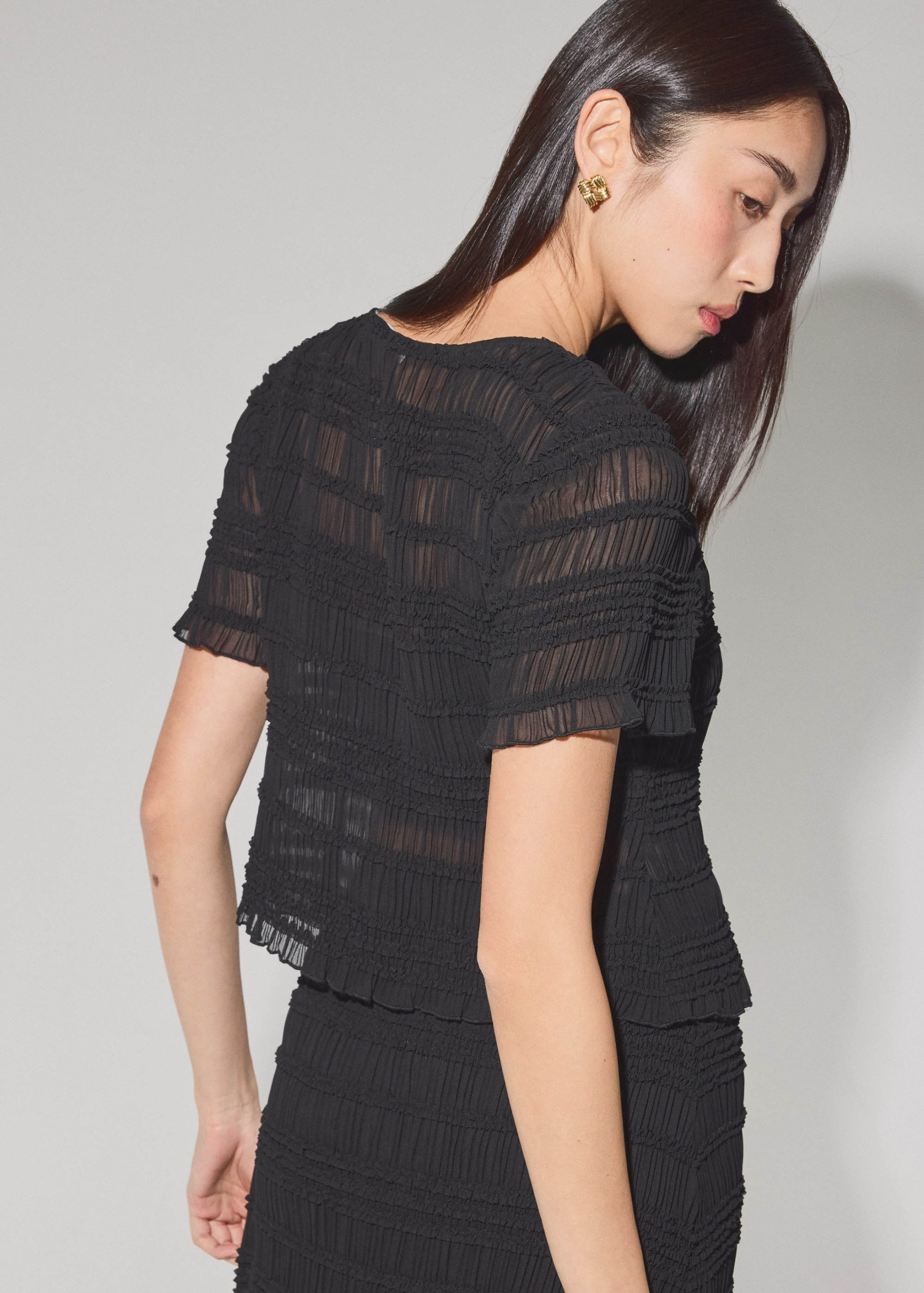 Sheer Crinkled Boat Neck Fitted Button Down Top - Image 6