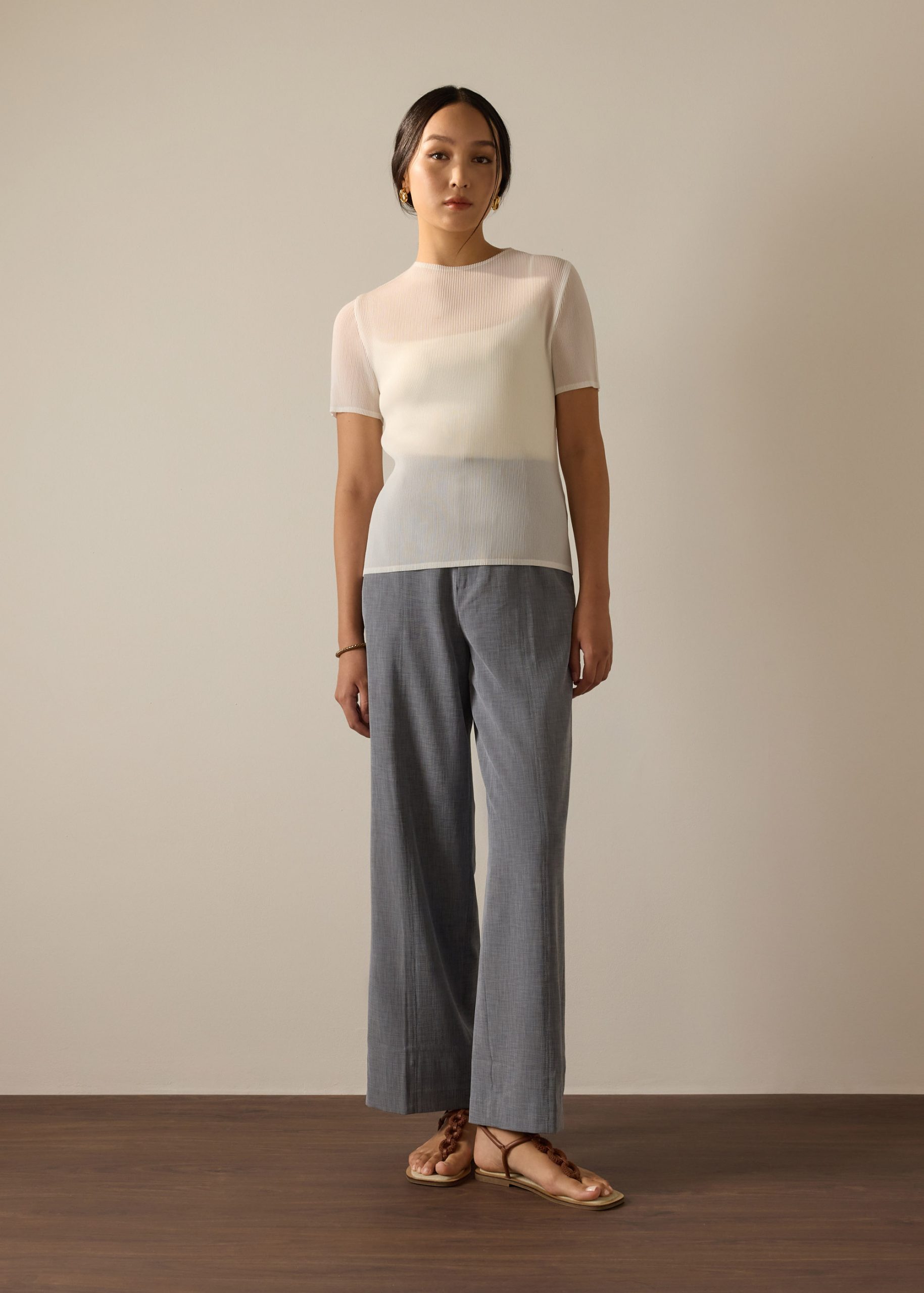 Praveena Plisse Mock Neck Fitted Top - Image 3