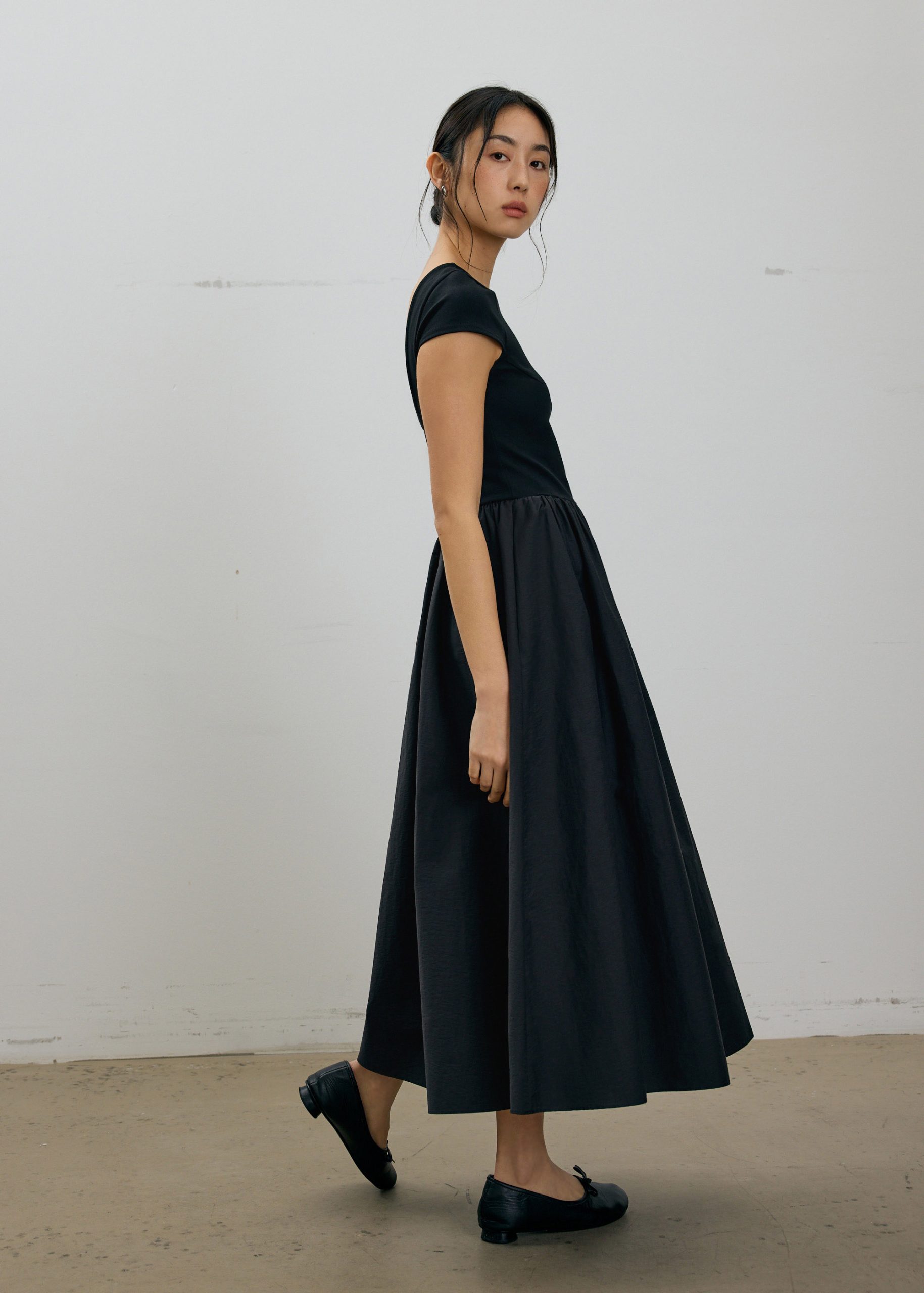 Round Neck Fit & Flare Midaxi Dress - Image 4