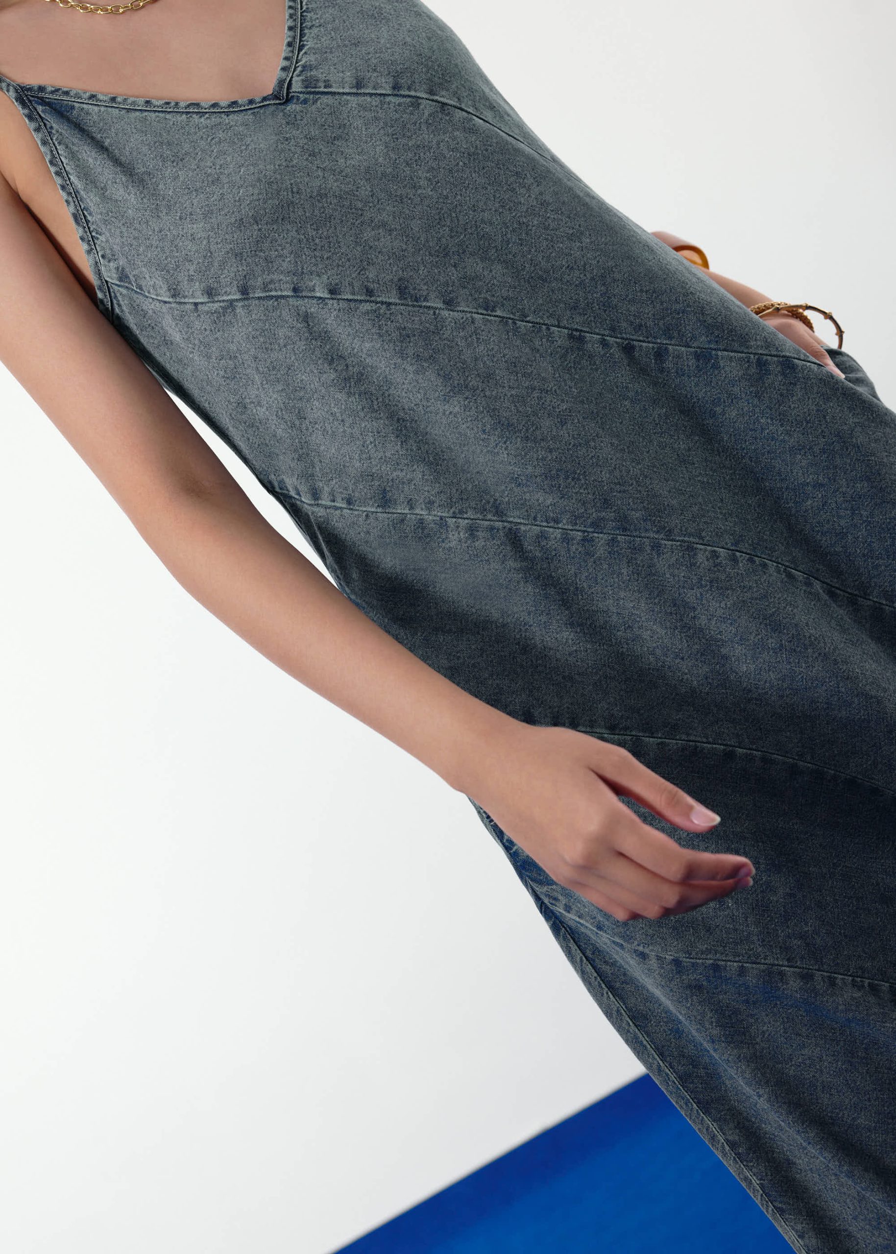 Acid Wash Denim V-neck A-line Midaxi Dress - Image 5