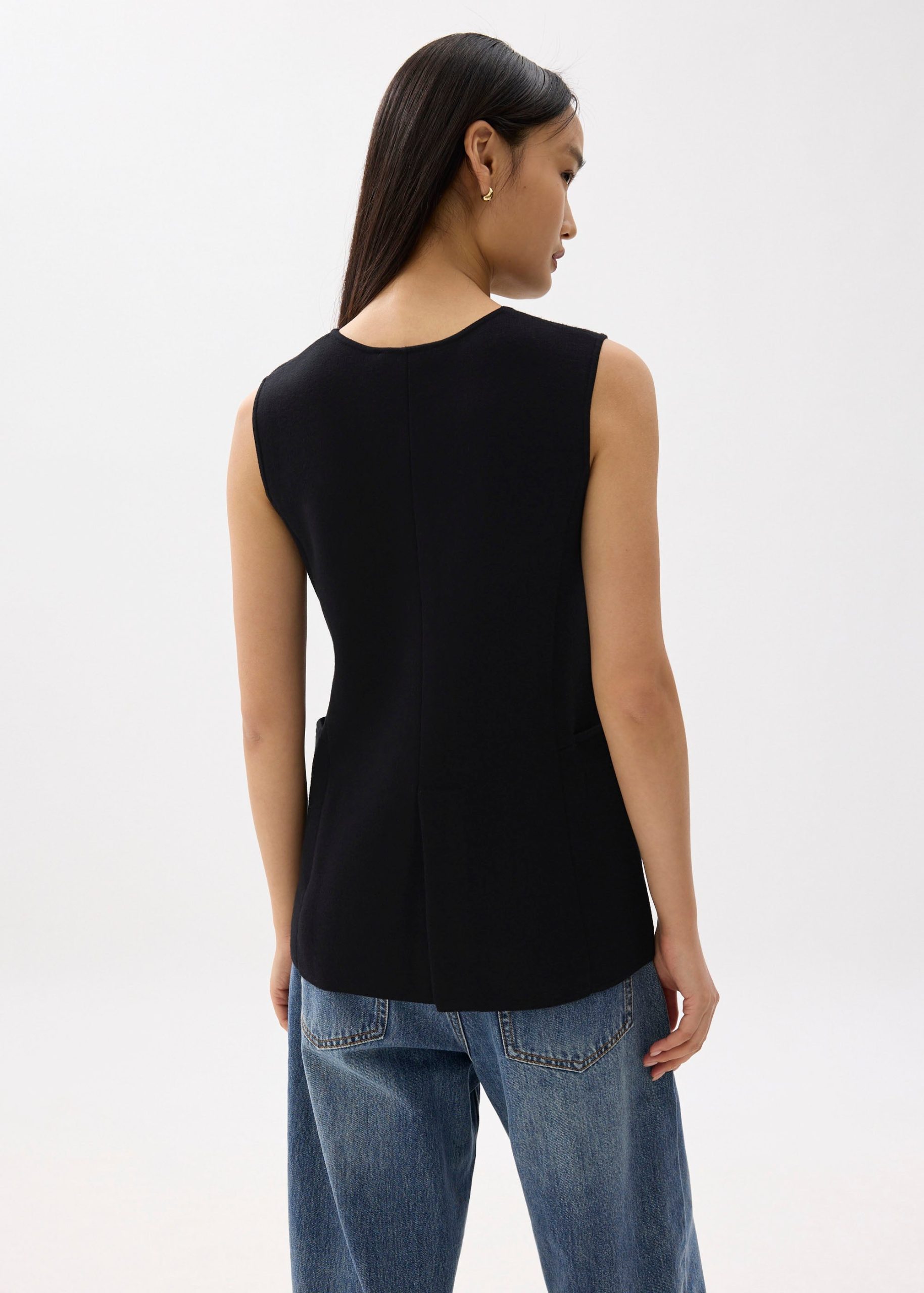 Yui Tailored Long Knit Vest - Image 6