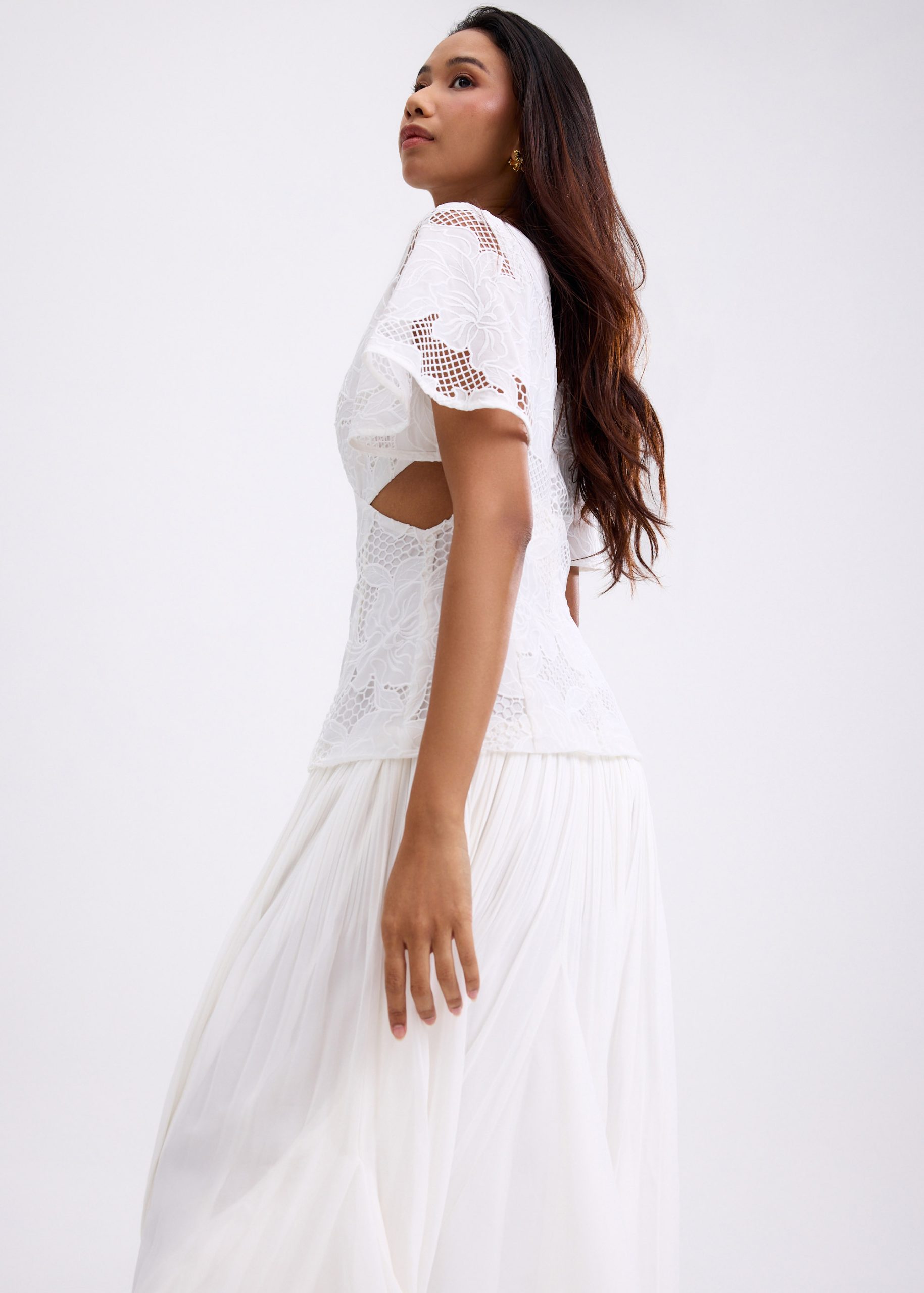 BraFree by LB Lace V-Neck Bell Sleeve Fit & Flare Maxi Dress - Image 15