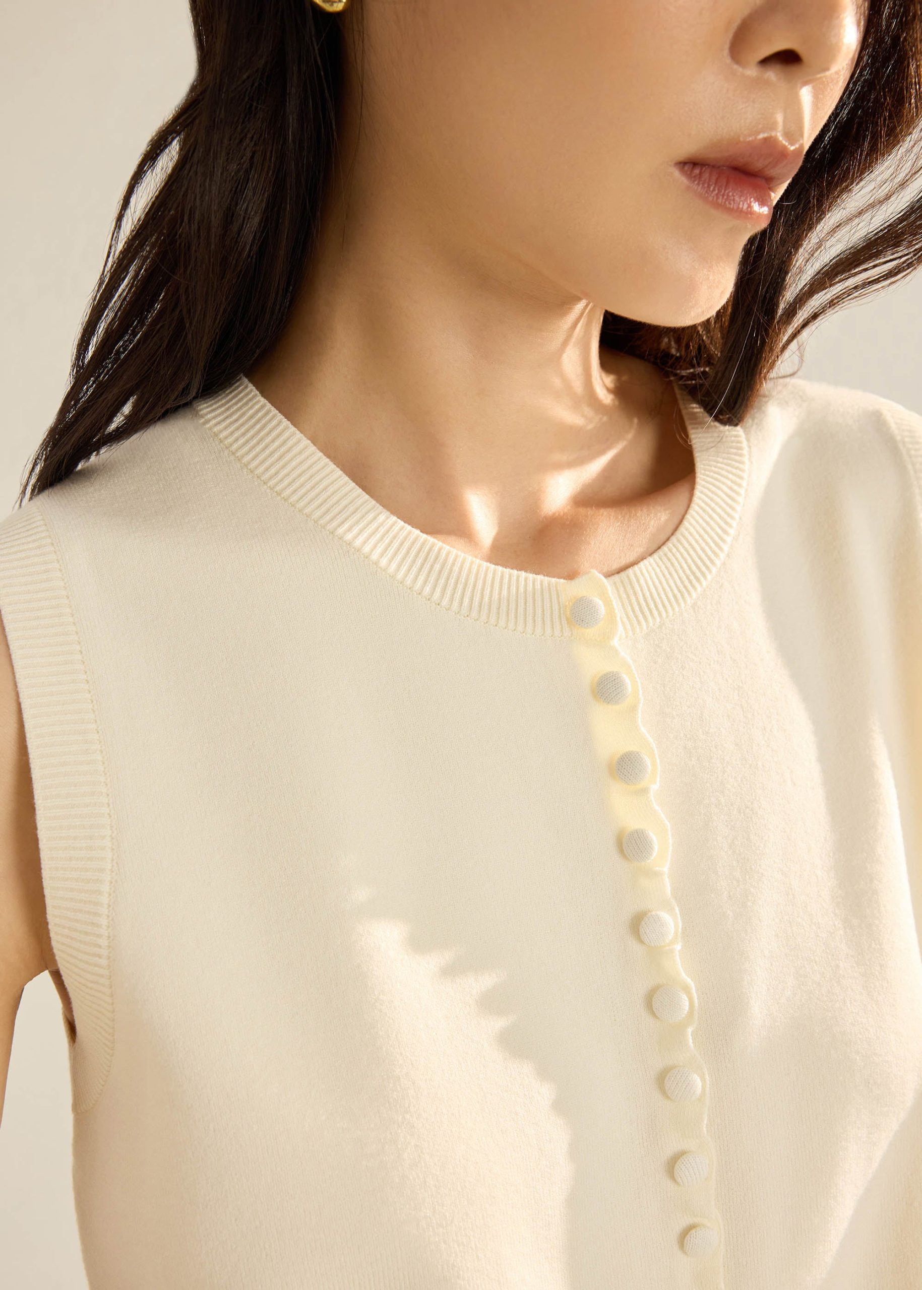Anjali Scallop Edge Knit Top - Image 12