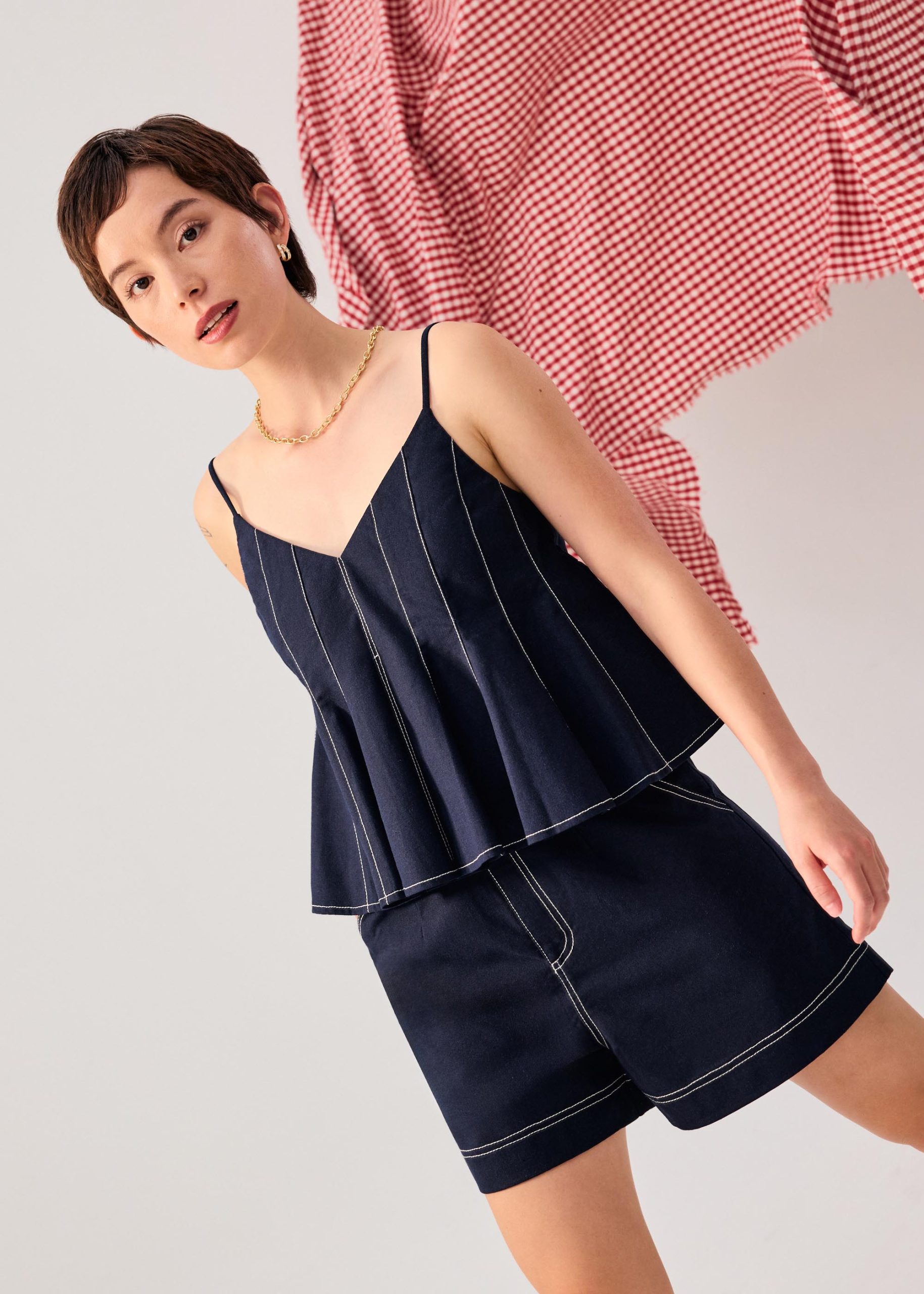Belted Contrast Stitch High Waist Shorts - Image 3