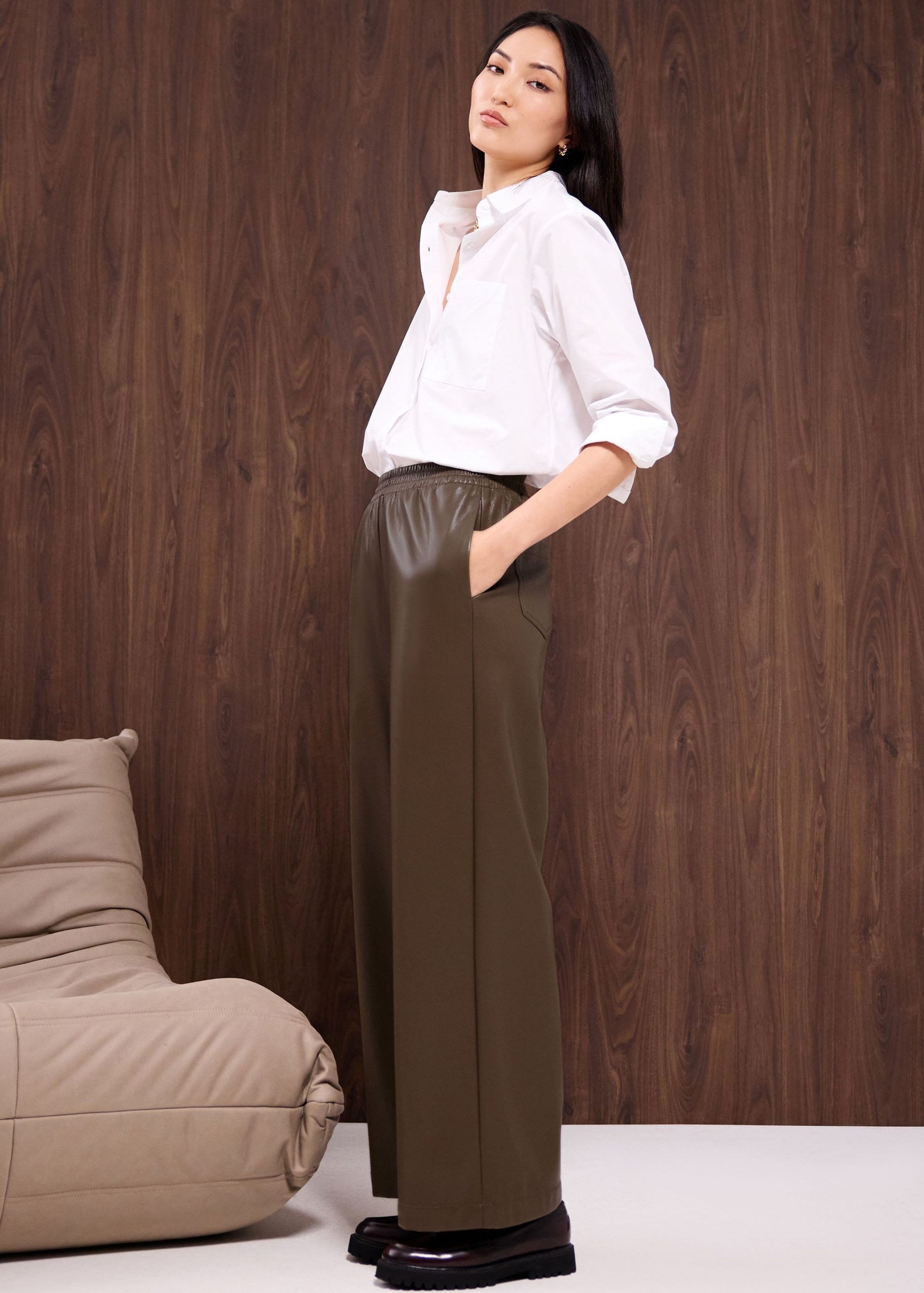 Leggy??Elastic High Waist Vegan Leather Wide Leg Pants - Image 6