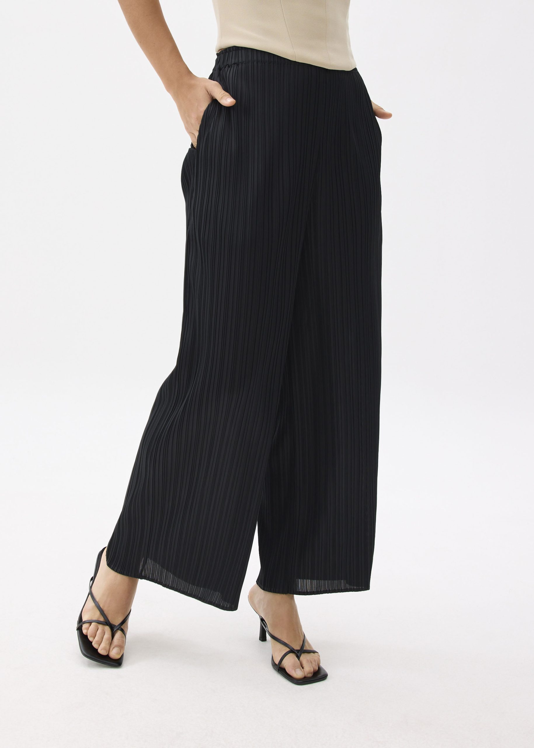 Leggy??Anh Plissé Wide Leg Pants - Image 2