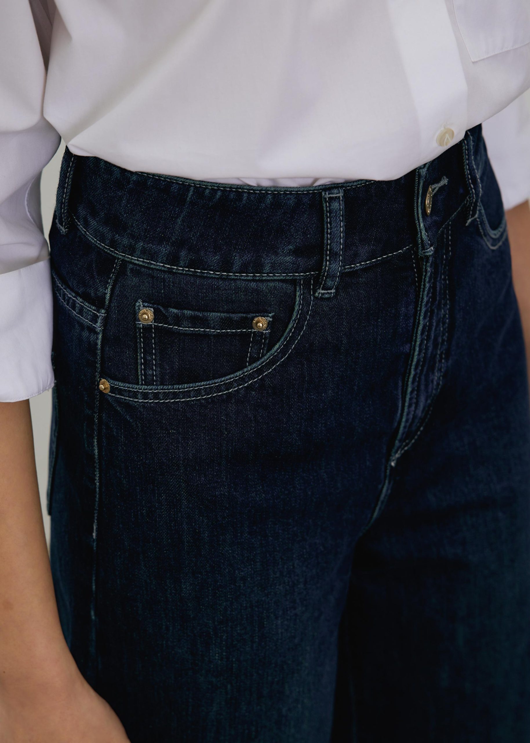 Mai Denim Barrel Jeans - Image 6