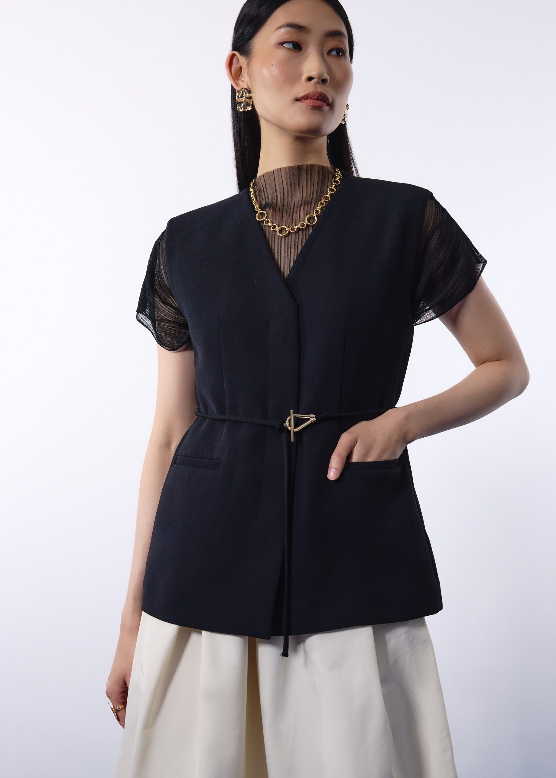 Ji-woo Relaxed Belted Shoulder Padded Crepe Longline Vest - Image 4