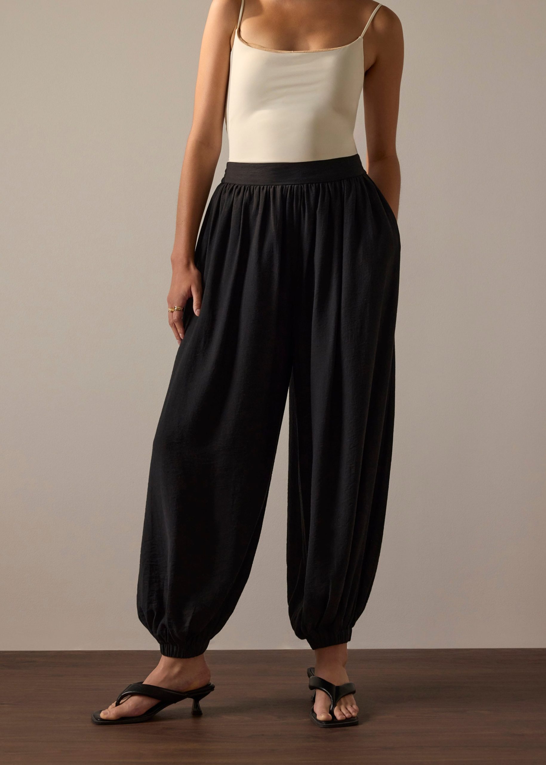 Cuffed Hem Cocoon Pants - Image 4