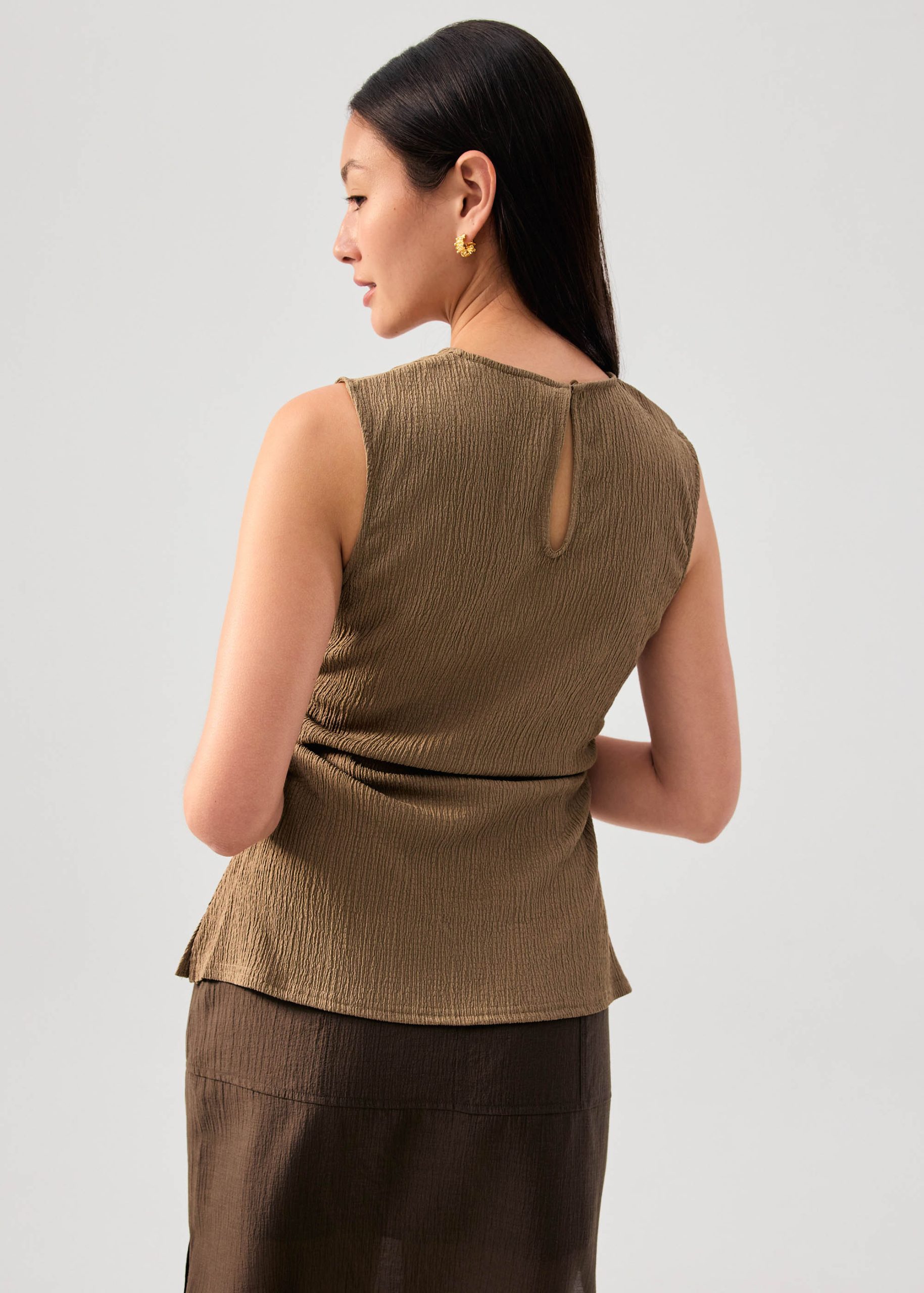Crinkled Jersey Round Neck Fitted Tank Top - Image 11