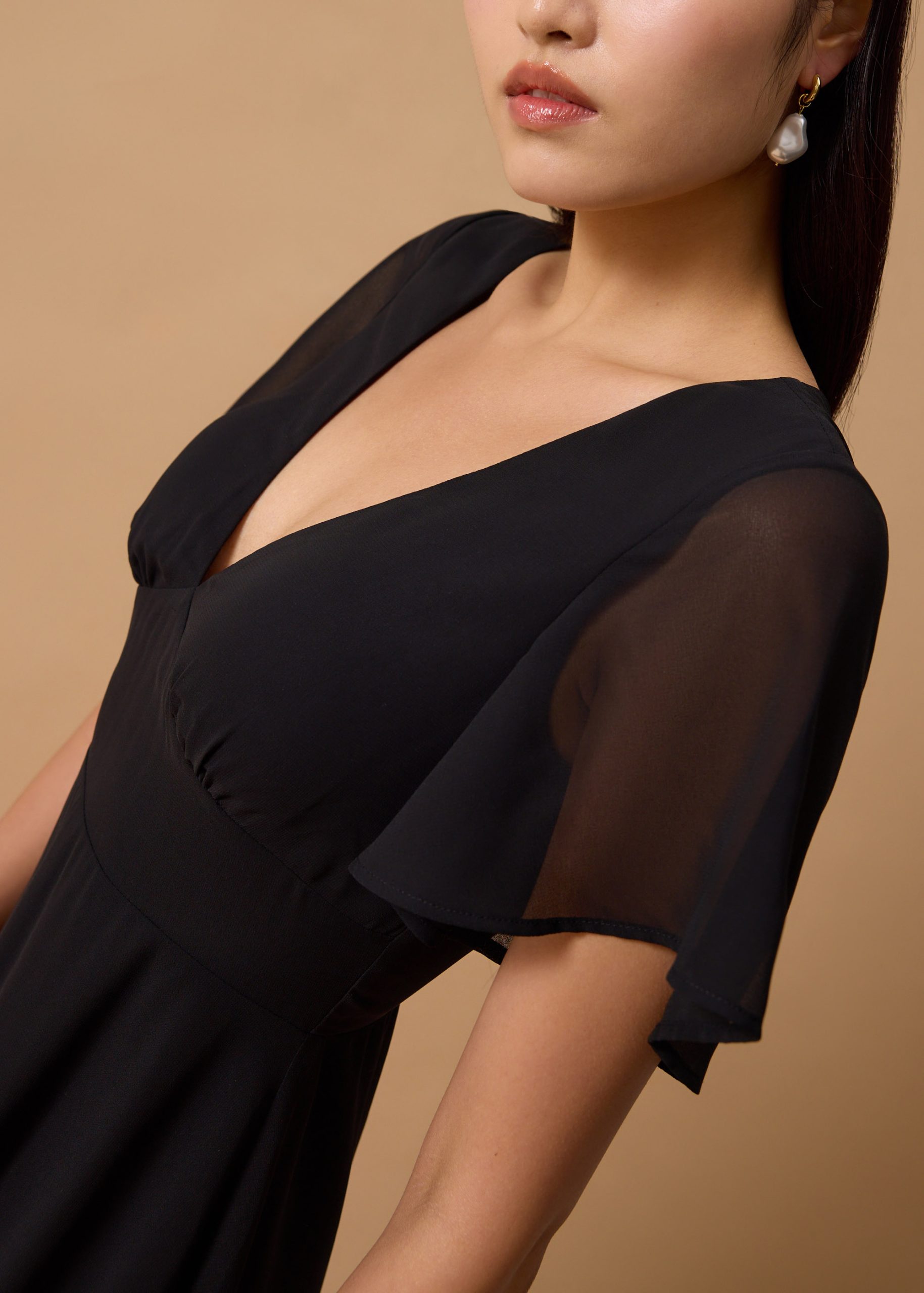 BraFree by LB Georgette Flutter Sleeve Bias Cut Midi Dress - Image 3