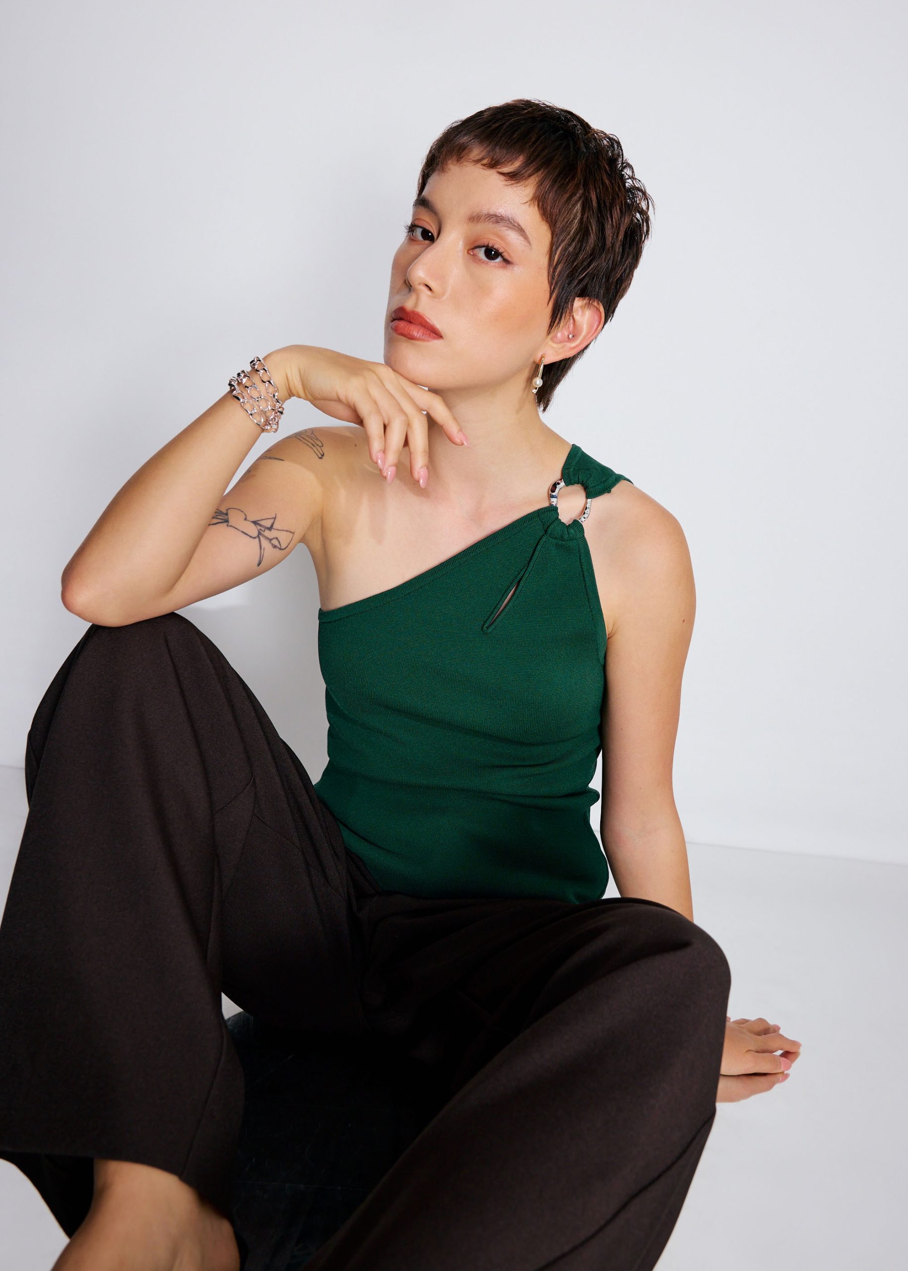 Buckle Detail Knit Toga Fitted Top - Image 9