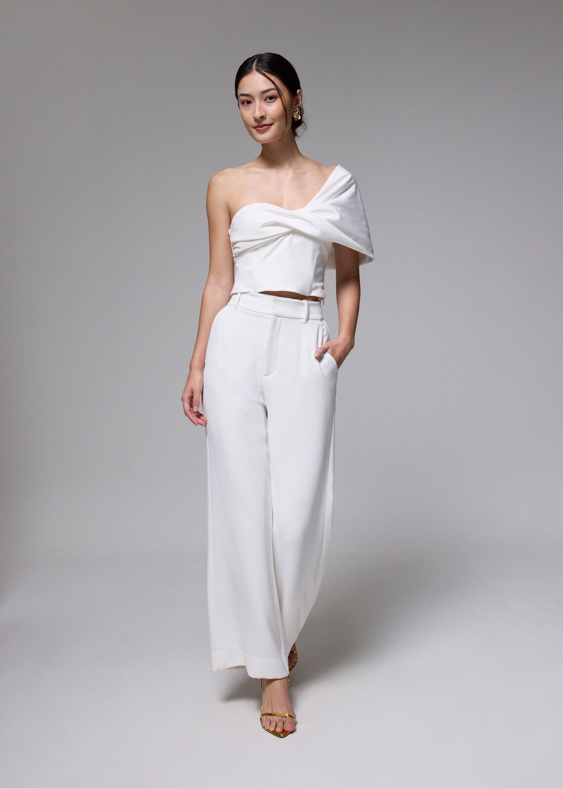 BraFree by LB Asymmetric Front Twist Top - Image 16