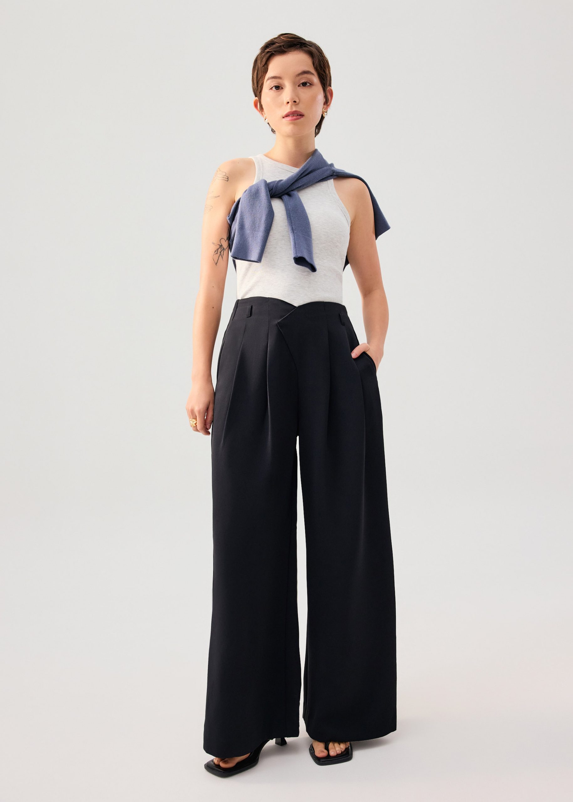 PETITE Leggy??Nadine Crepe Asymmetric Waistband Straight Leg Pants - Image 3