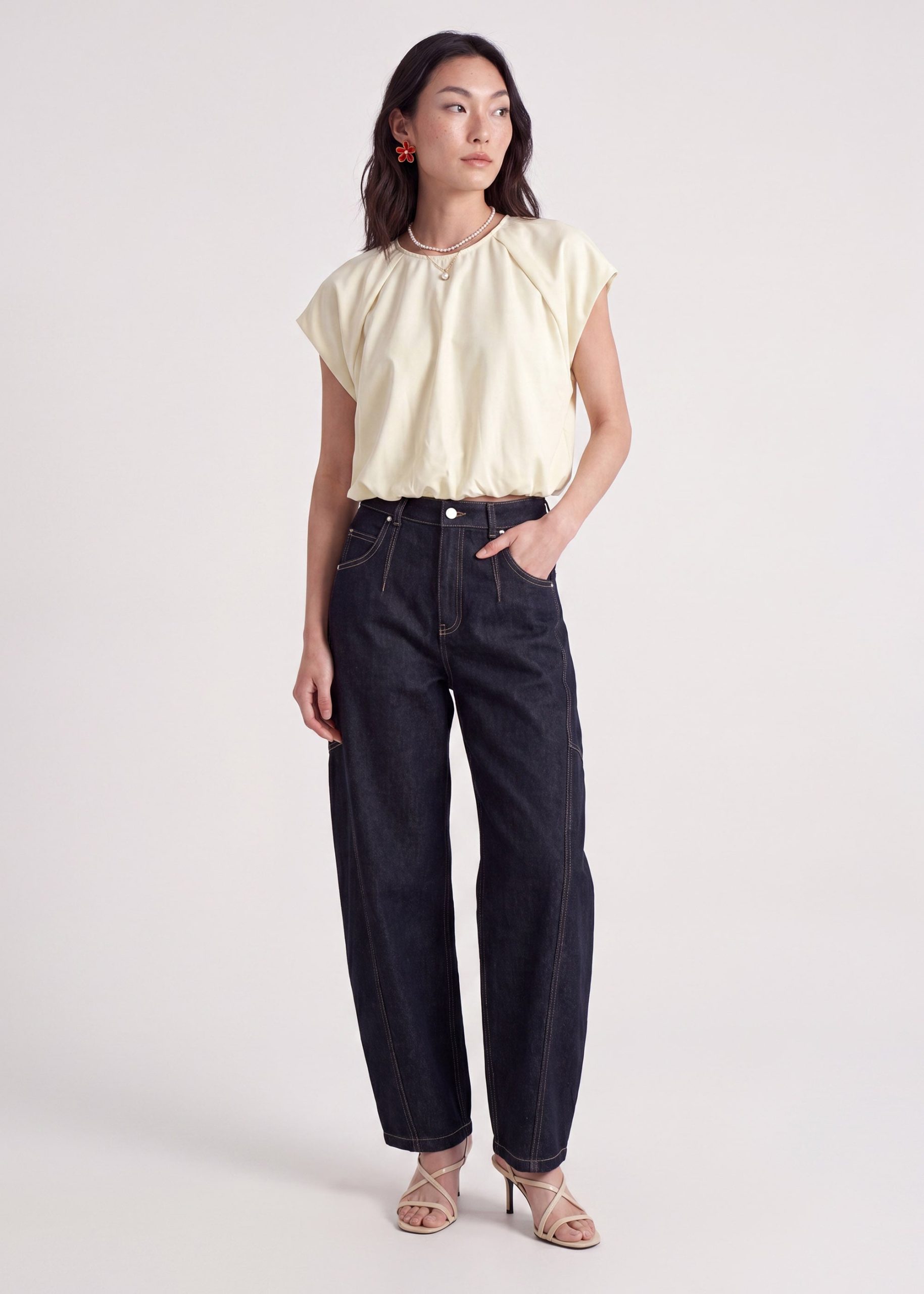 Vic Barrel Jeans - Image 10