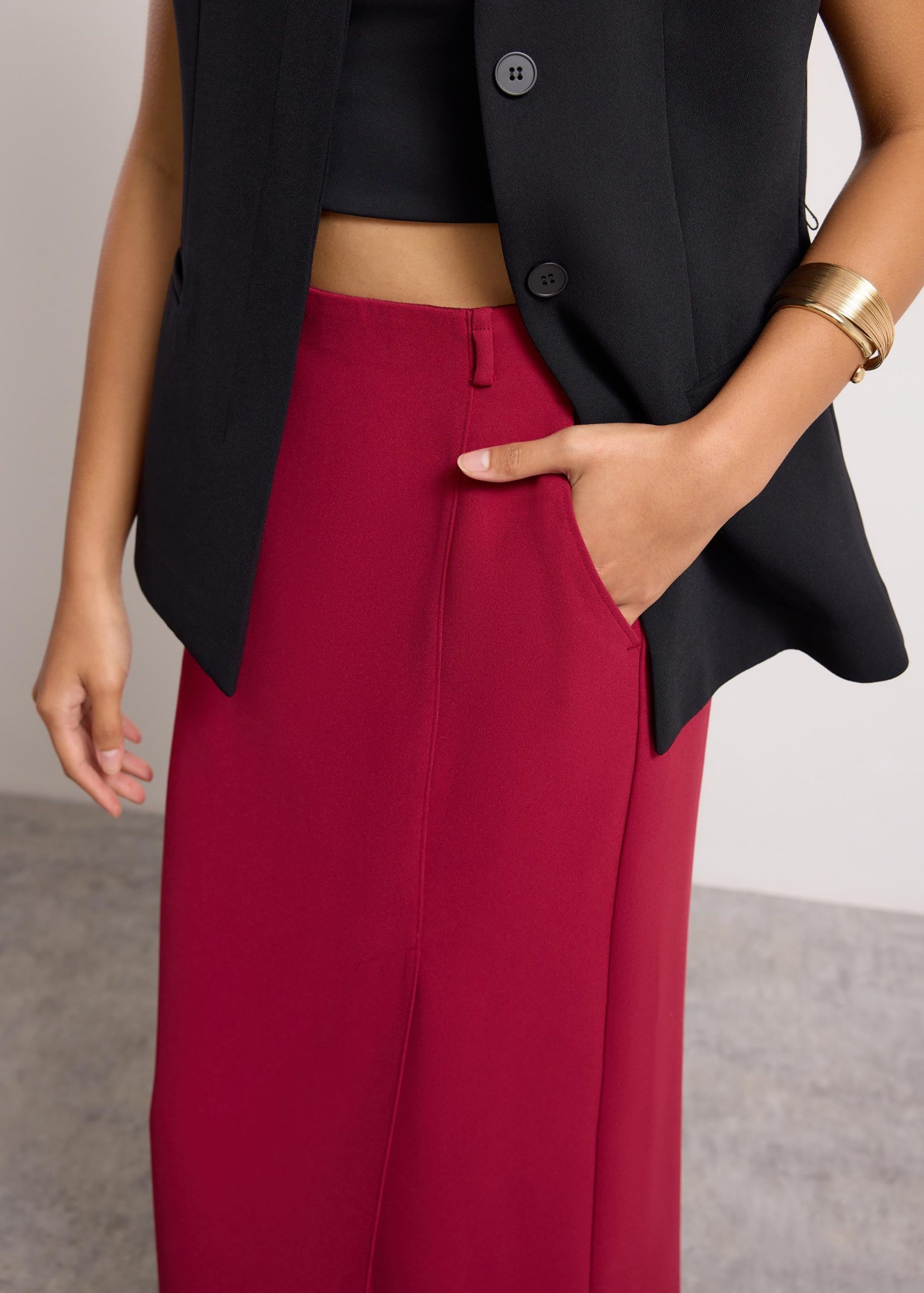 Emily Tailored Crepe Side Slit Column Midaxi Skirt - Image 11