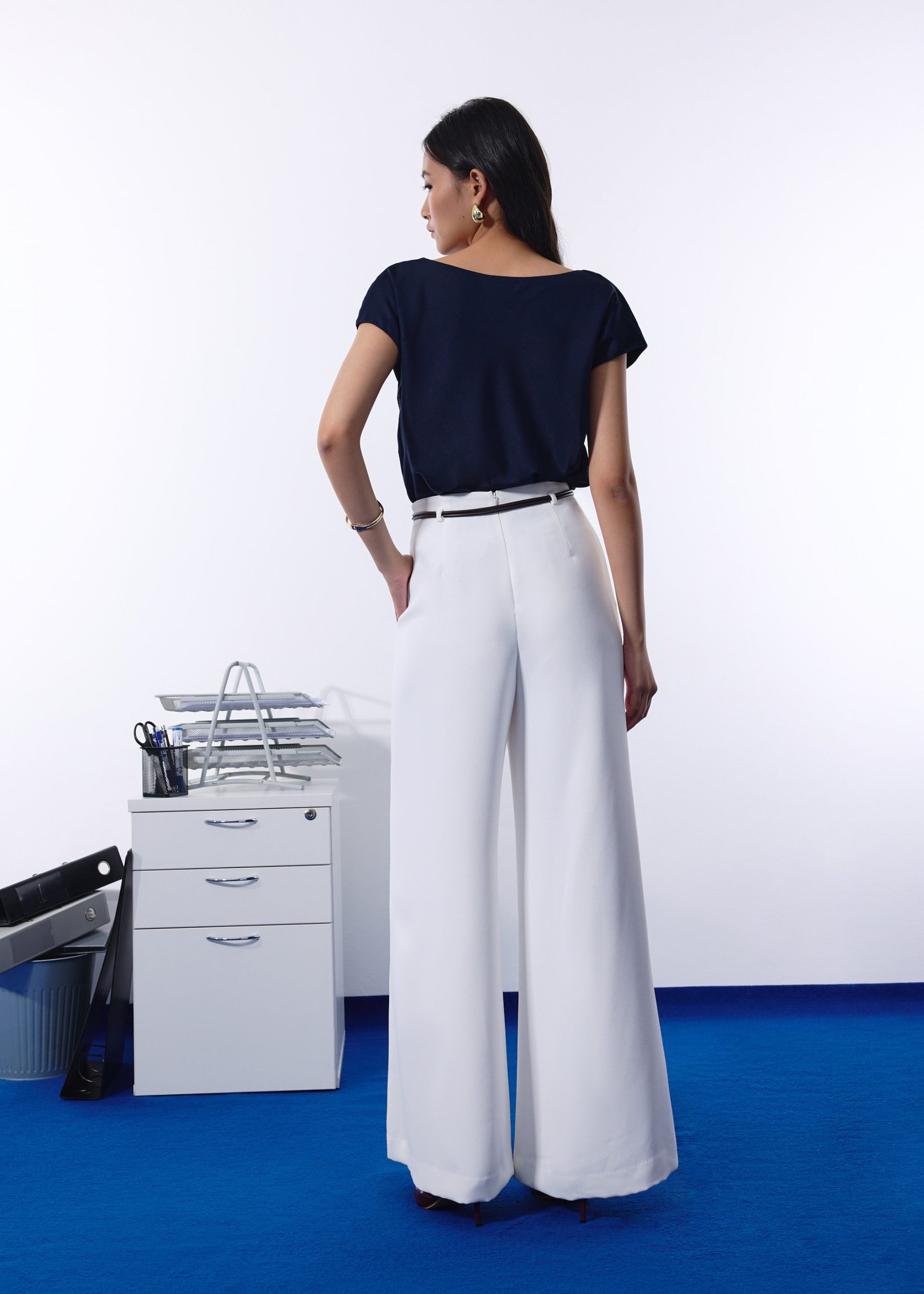 Leggy??Jules Tailored Crepe Palazzo Pants - Image 11