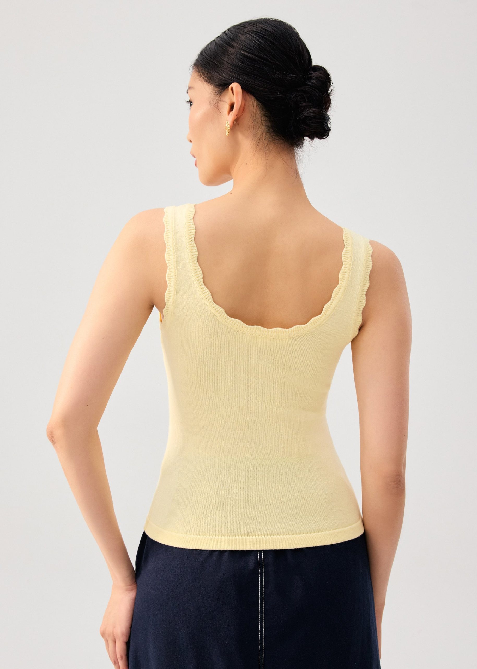 Rue Knit Scoop Neck Scallop Edge Tank Top - Image 31
