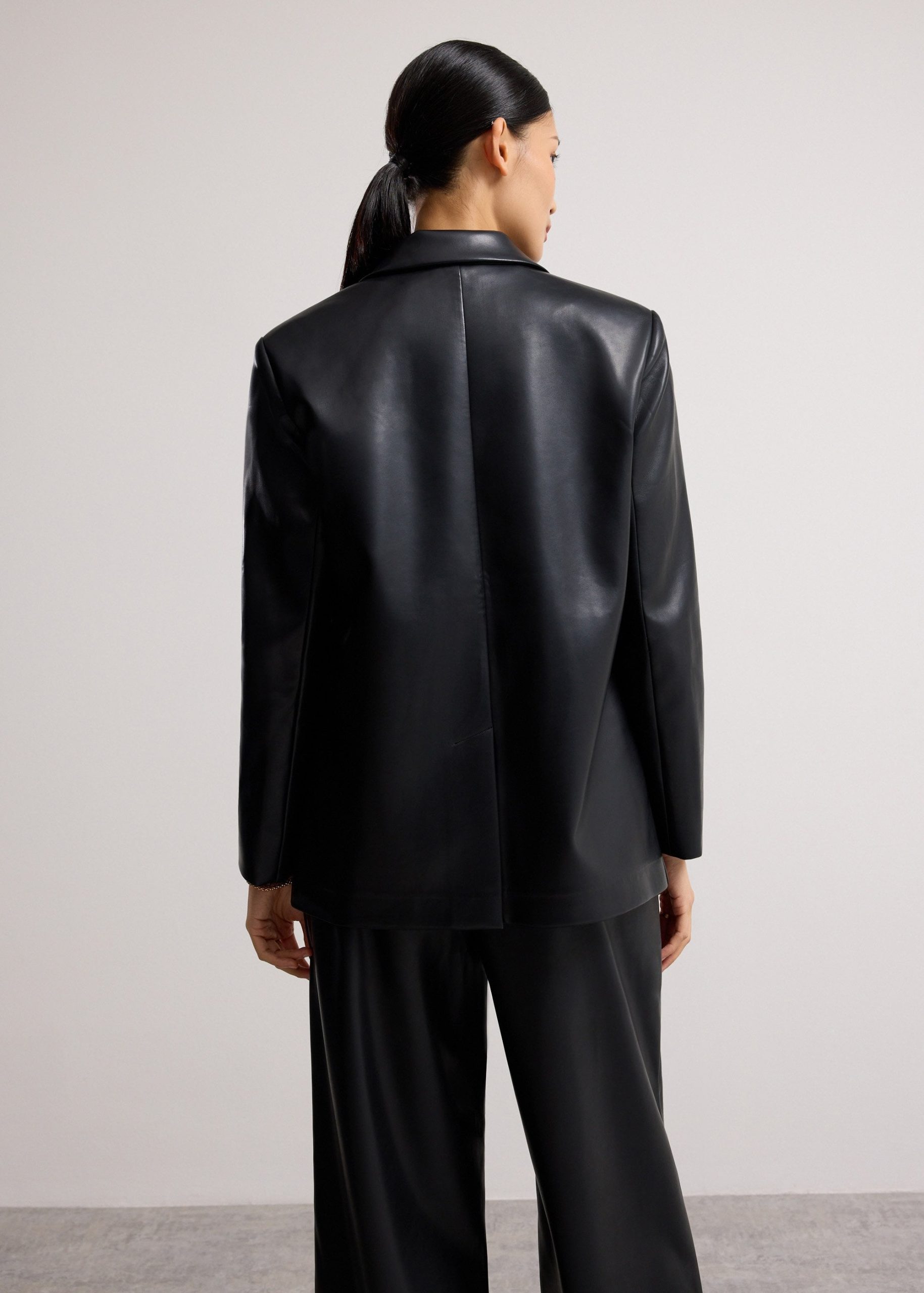 RuchedReady® Rachel Relaxed Vegan Leather Longline Blazer - Image 5