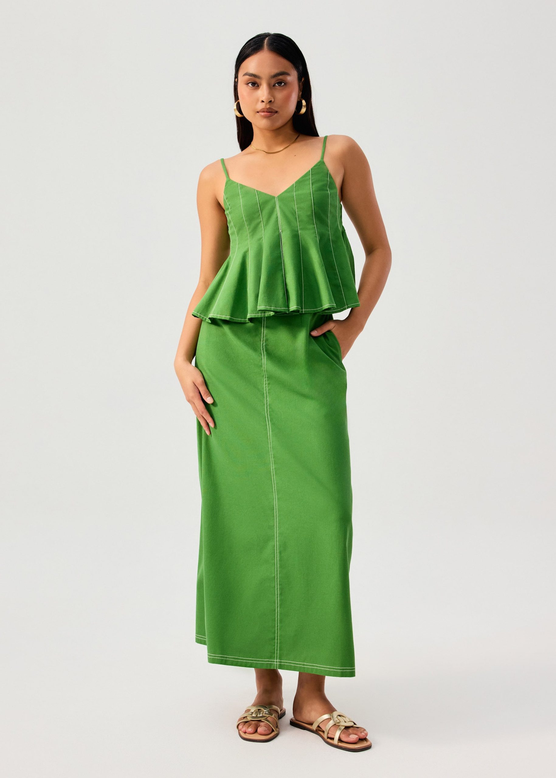 Contrast Stitch V-neck Peplum Camisole Top - Image 9