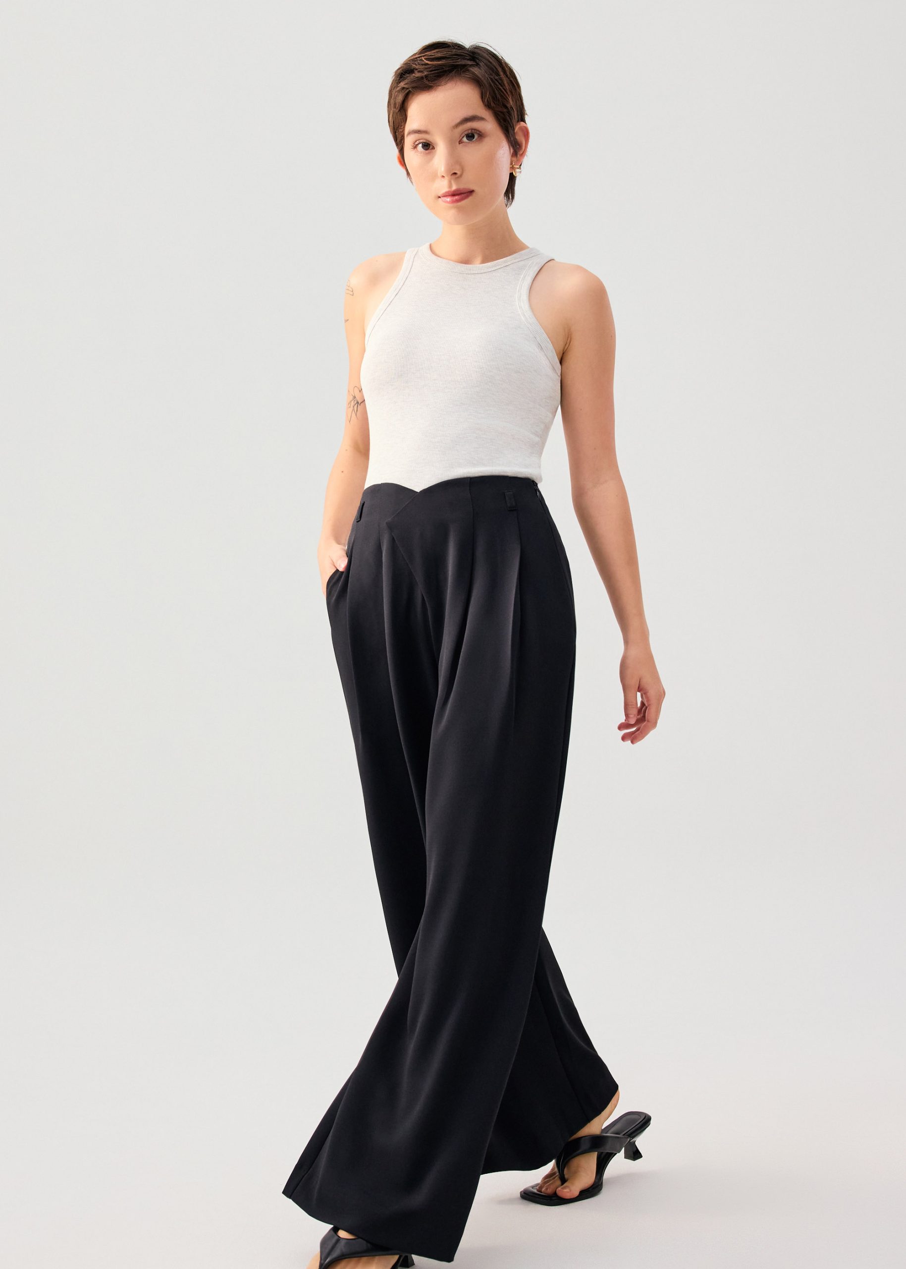 PETITE Leggy??Nadine Crepe Asymmetric Waistband Straight Leg Pants - Image 7