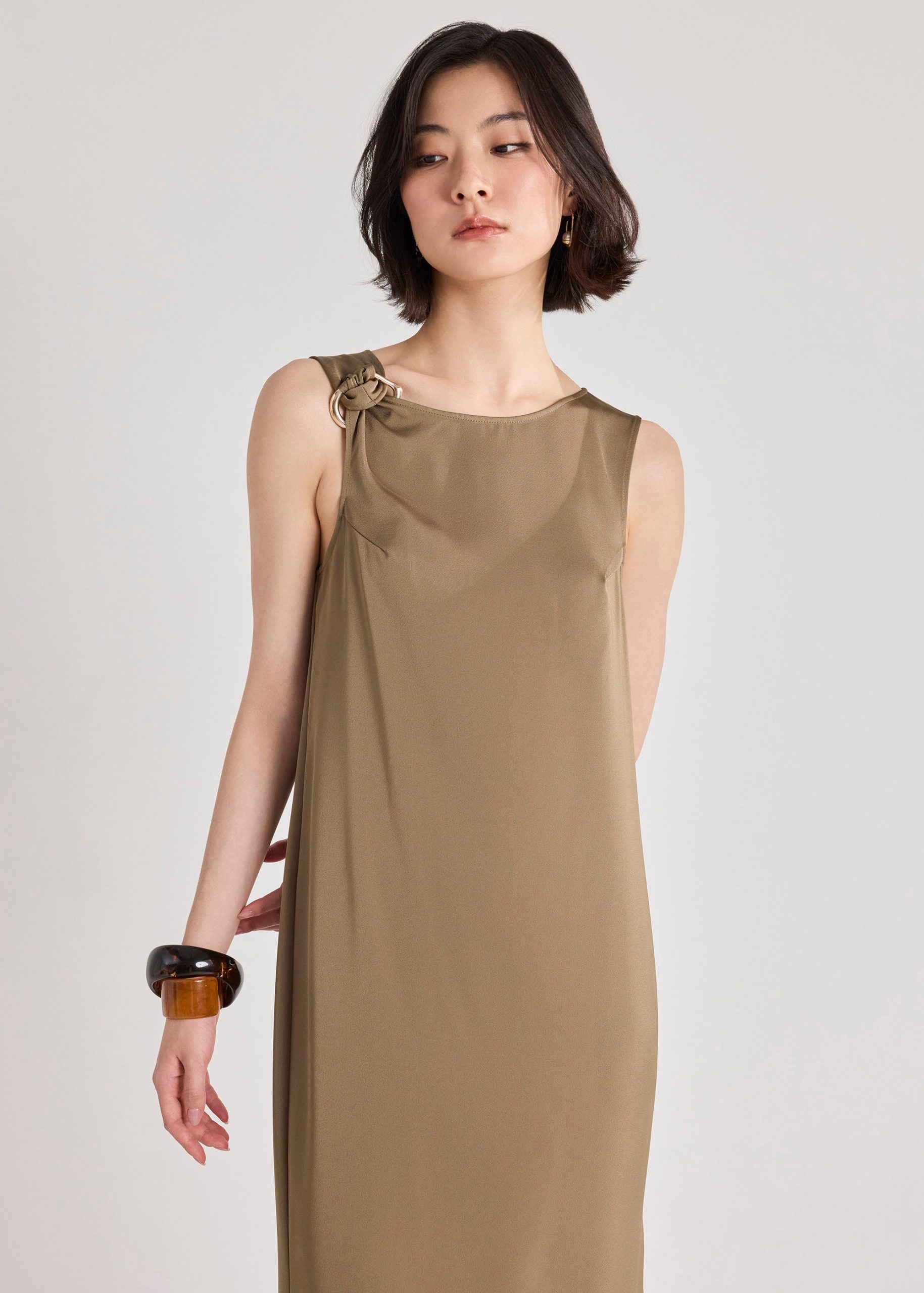 Yuni Satin Column Dress - Image 8