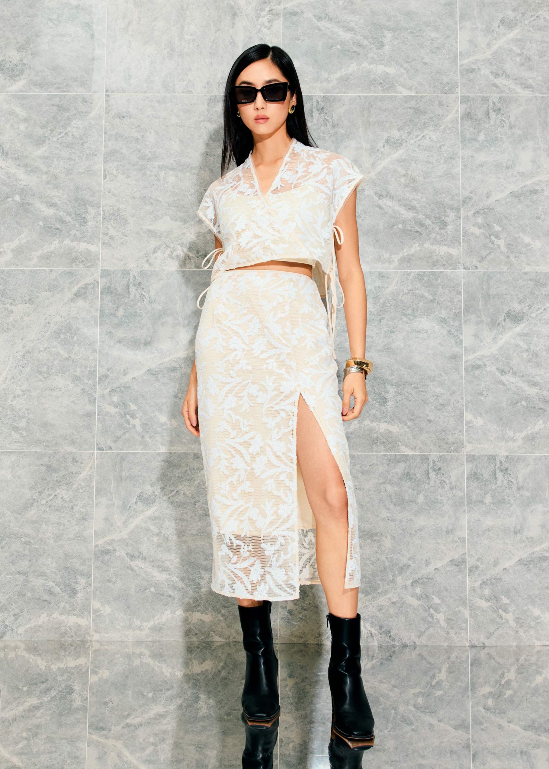 Floral Sequin High Waist Side Slit Column Midaxi Skirt - Image 2