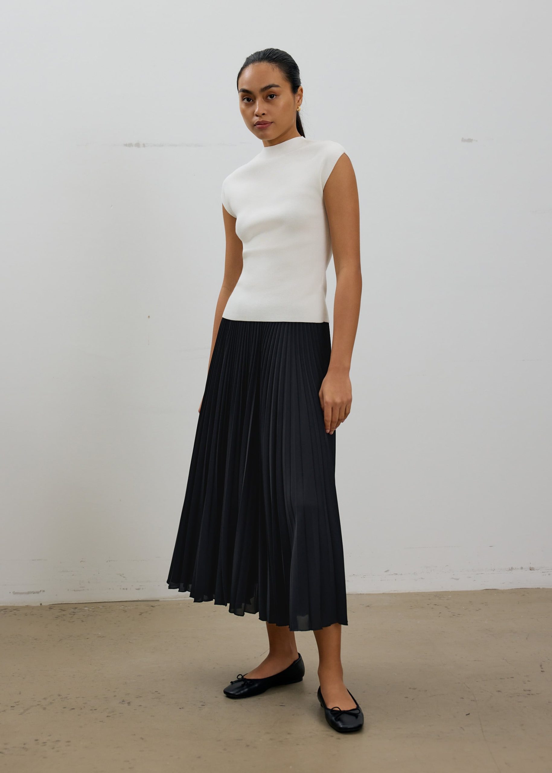 Huan Knit Mock Neck Top - Image 12