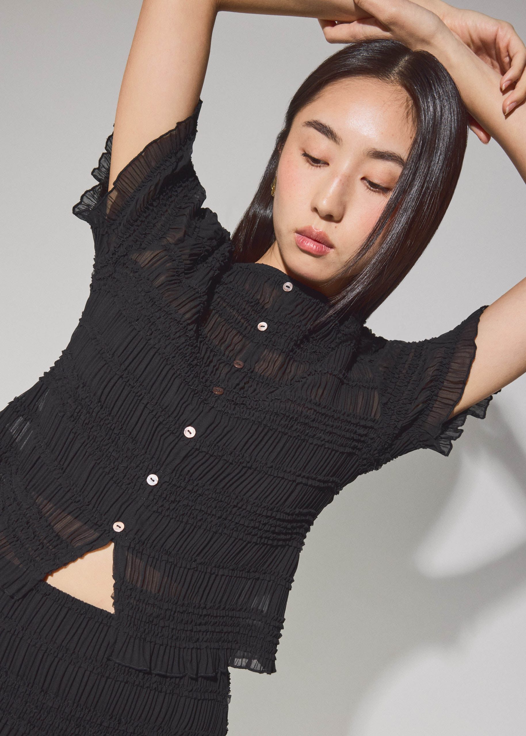 Sheer Crinkled Boat Neck Fitted Button Down Top - Image 7