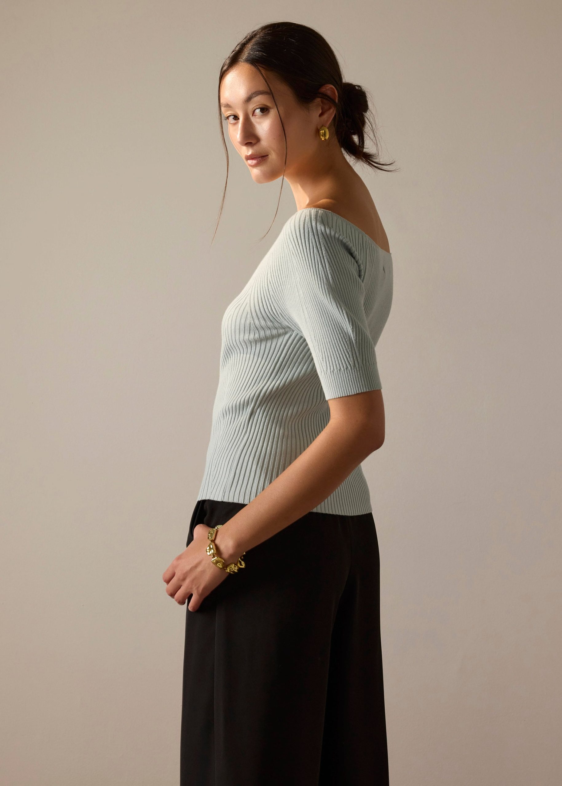 Kyo Ribbed Knit Fitted Top - Image 10
