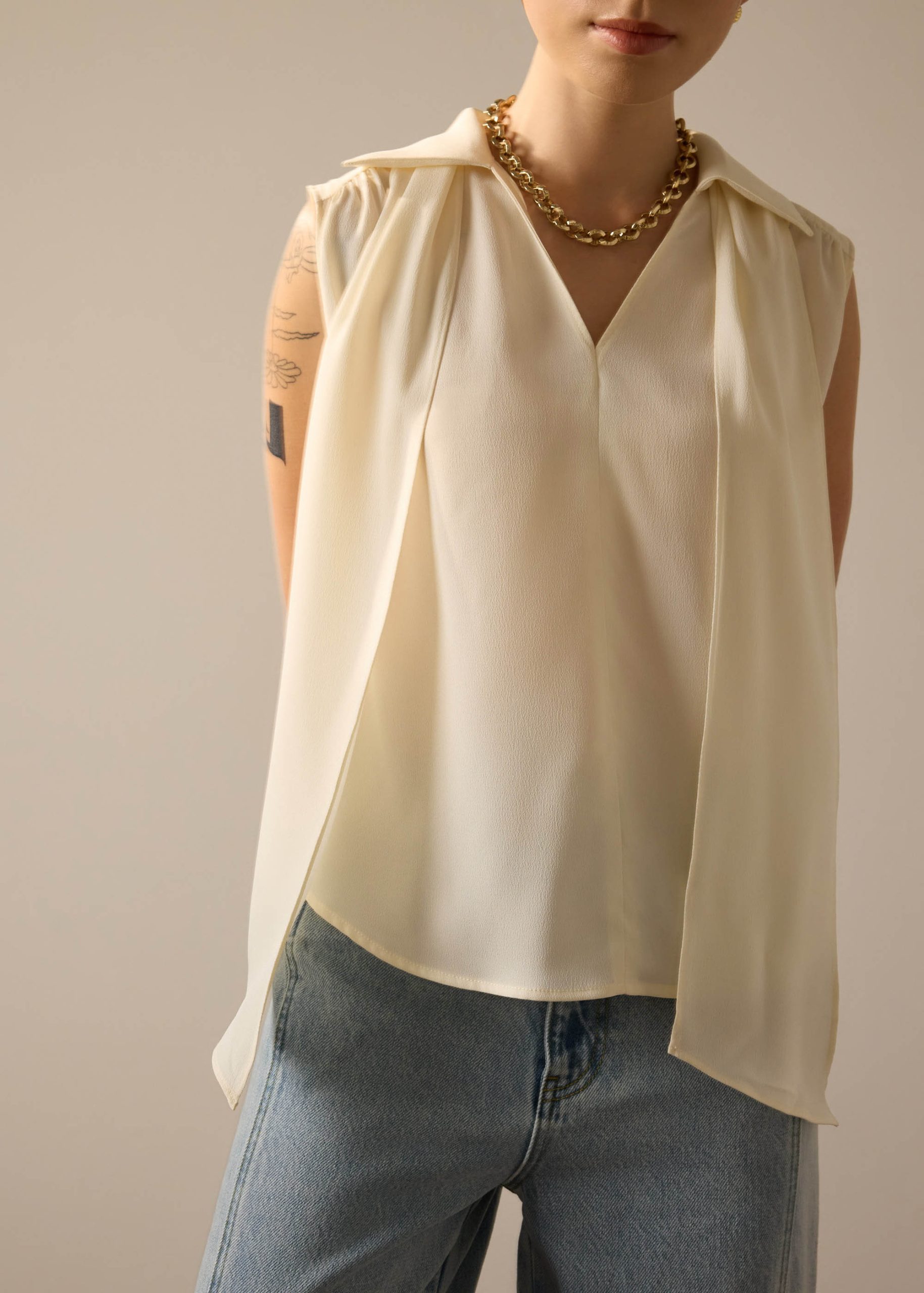 Ariska Detachable Sash Crepe Satin Collared Blouse - Image 13