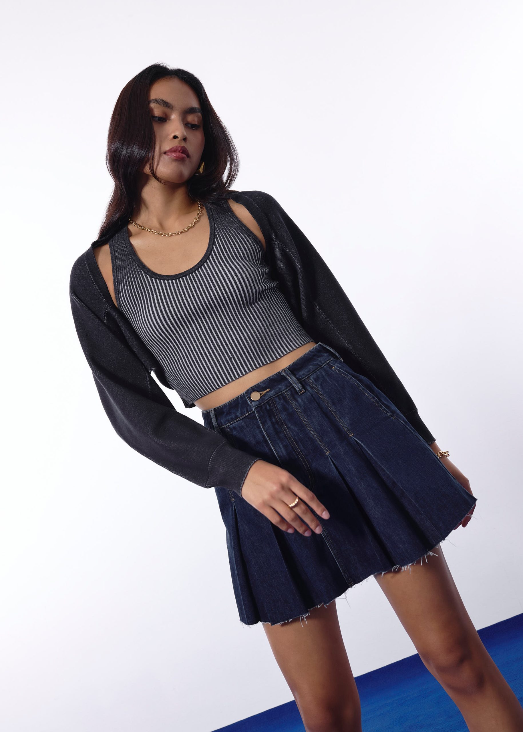 Relaxed Duo Knit Crop Cardigan - Image 8