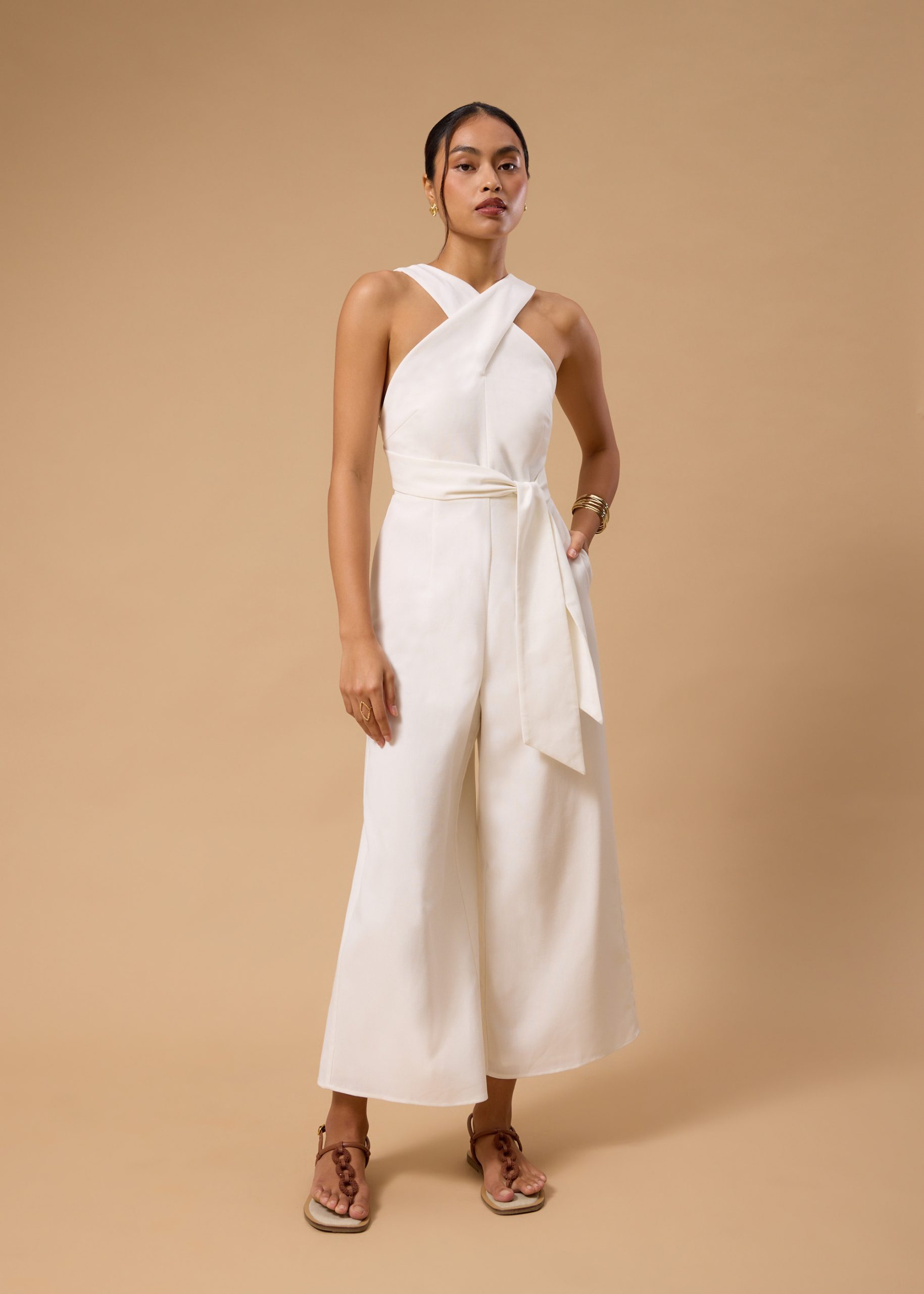 BraFree by LB Multi-way Linen Halter Jumpsuit - Image 8