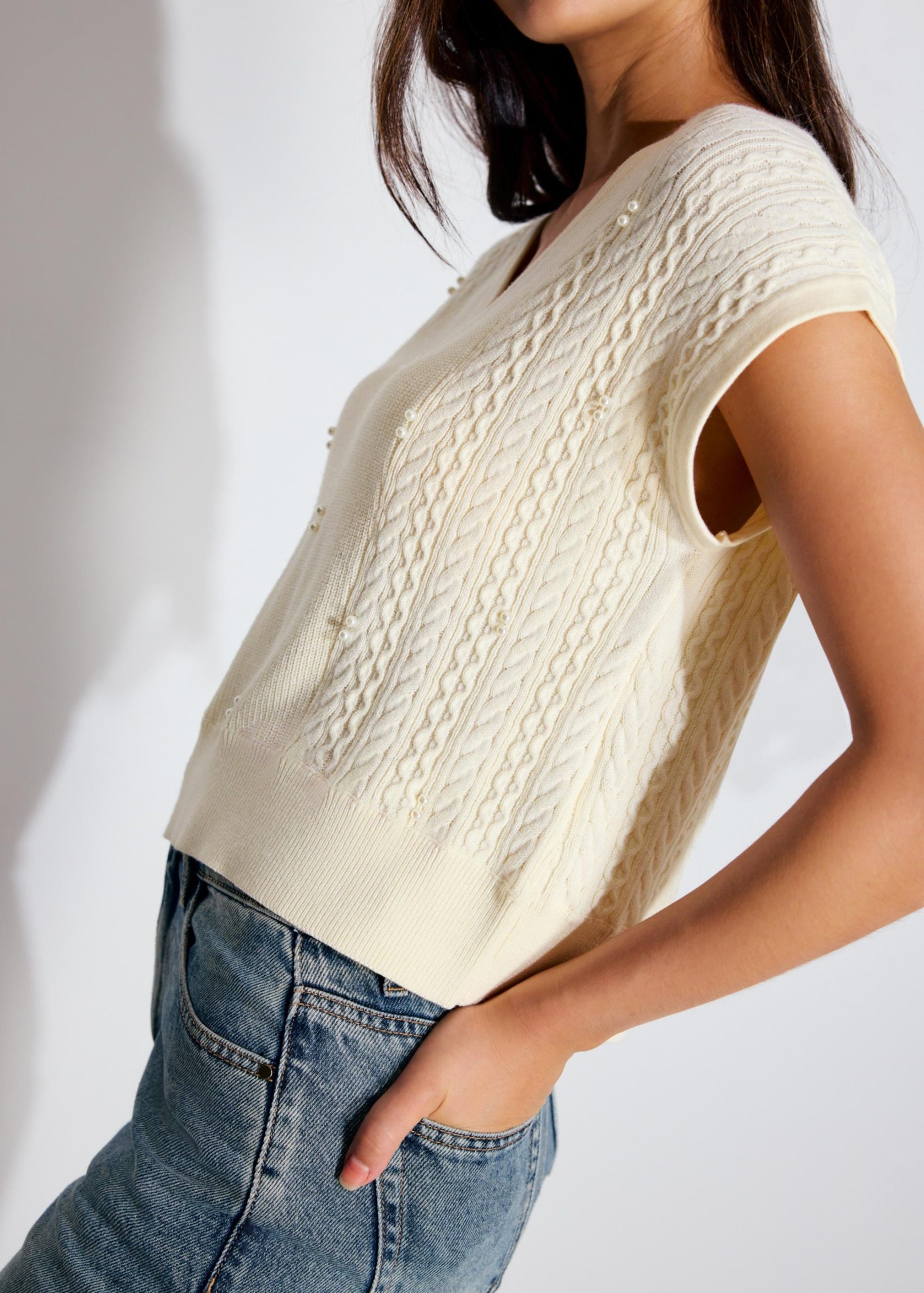 Relaxed Pearl Embellished Cable Knit Shell Top - Image 14