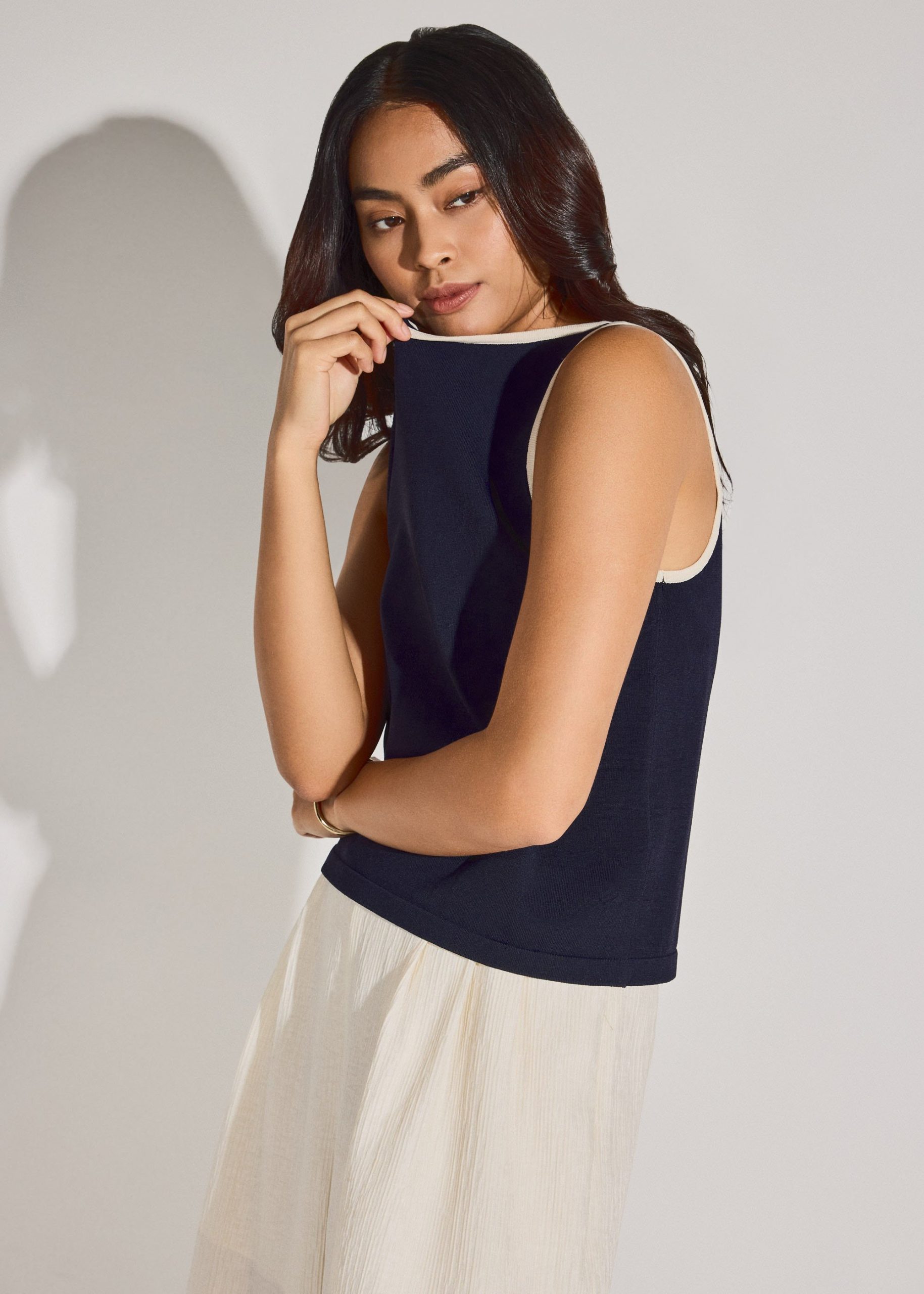 Nikki Relaxed Contrast Knit Boat Neck Tank Top - Image 6
