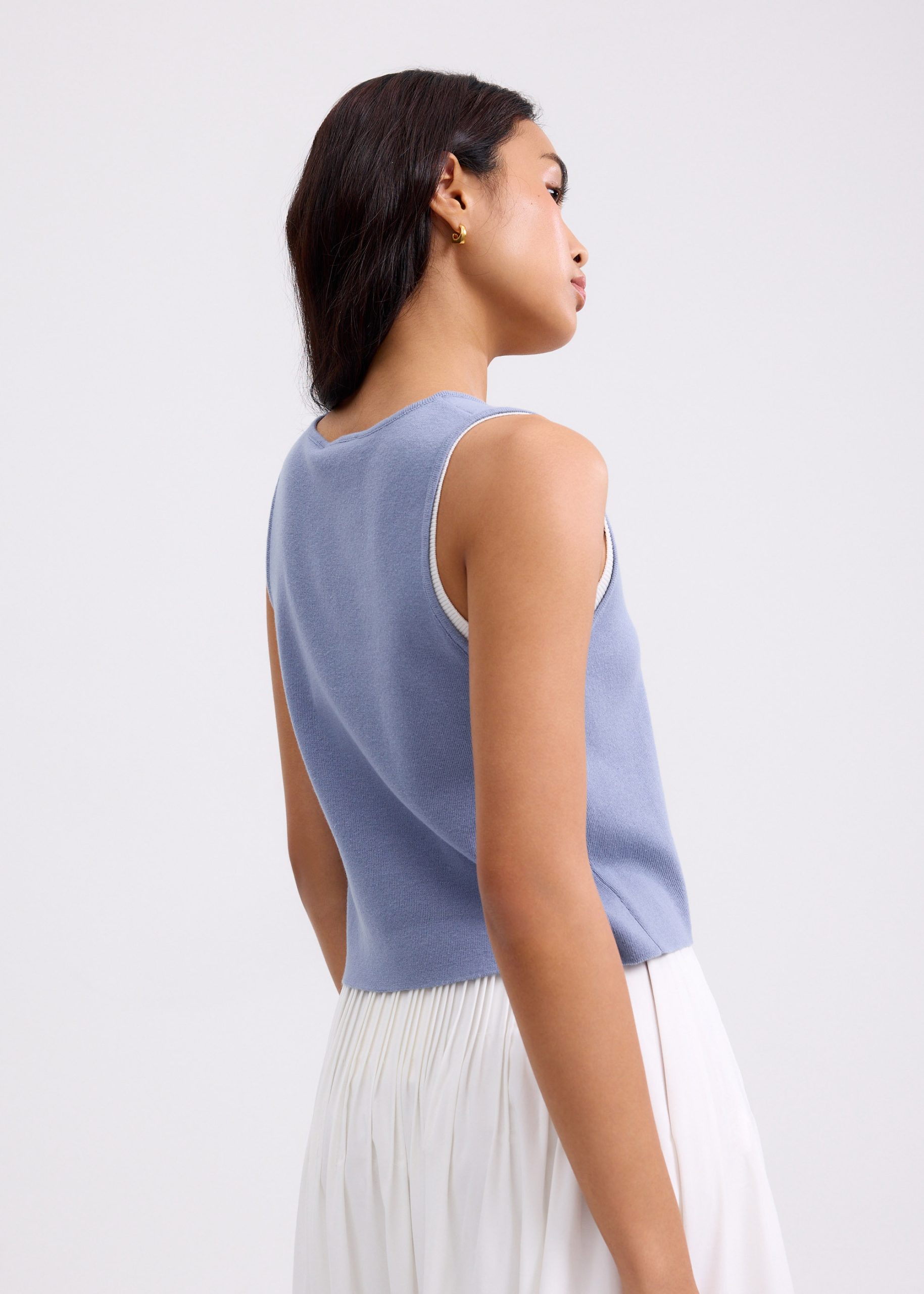 Layered Knit Scoop Neck Crop Tank Top - Image 15