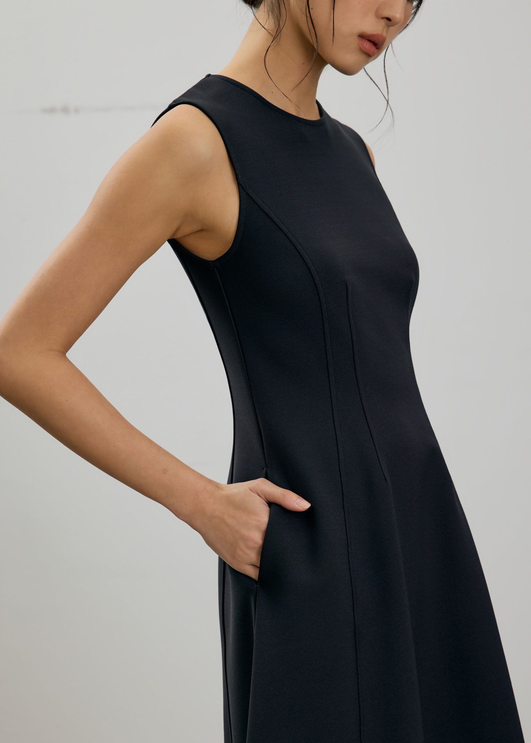 Hera Classic Panelled A-line Mini Dress - Image 8
