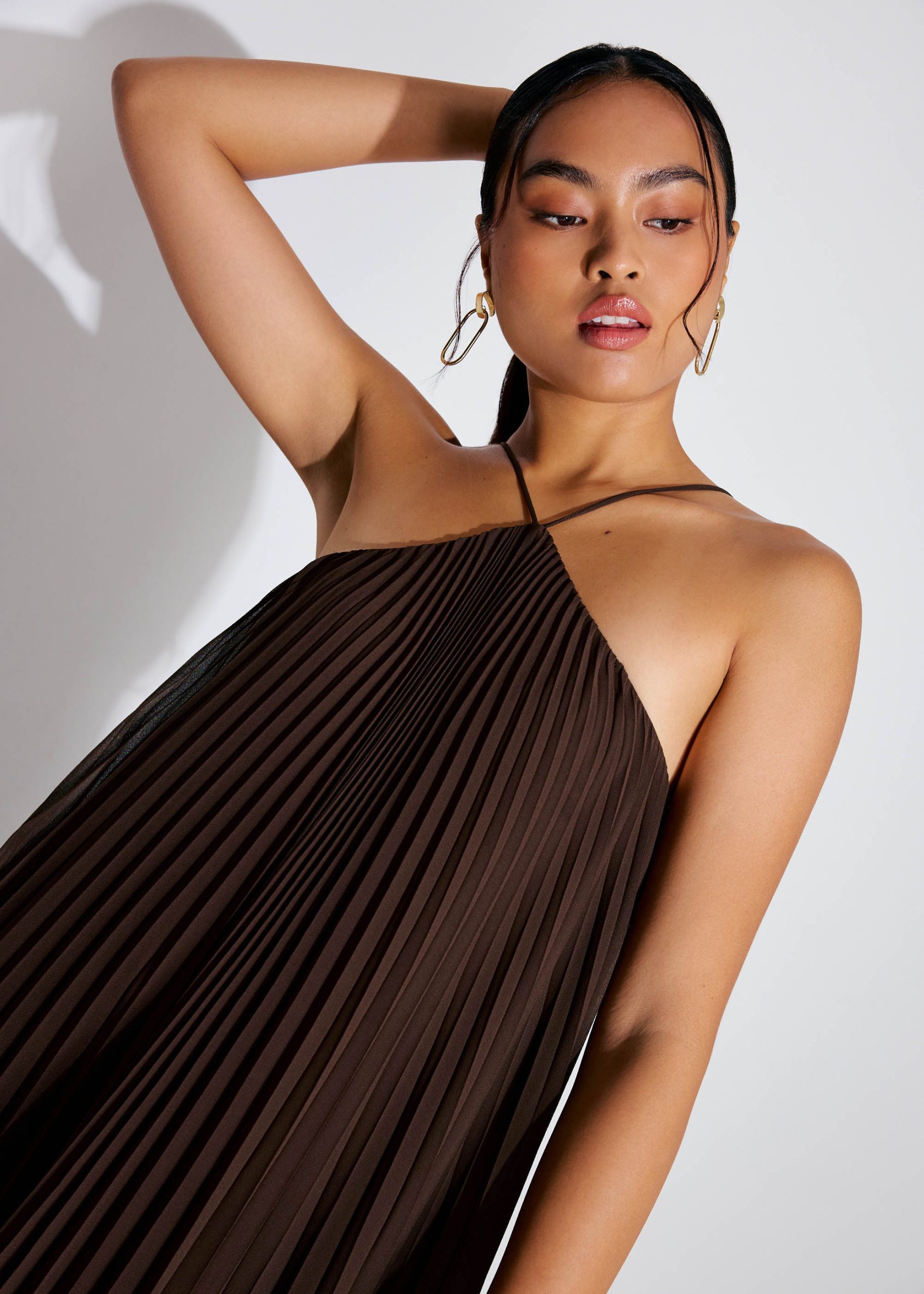 Pleated Halter Trapeze Maxi Dress - Image 9