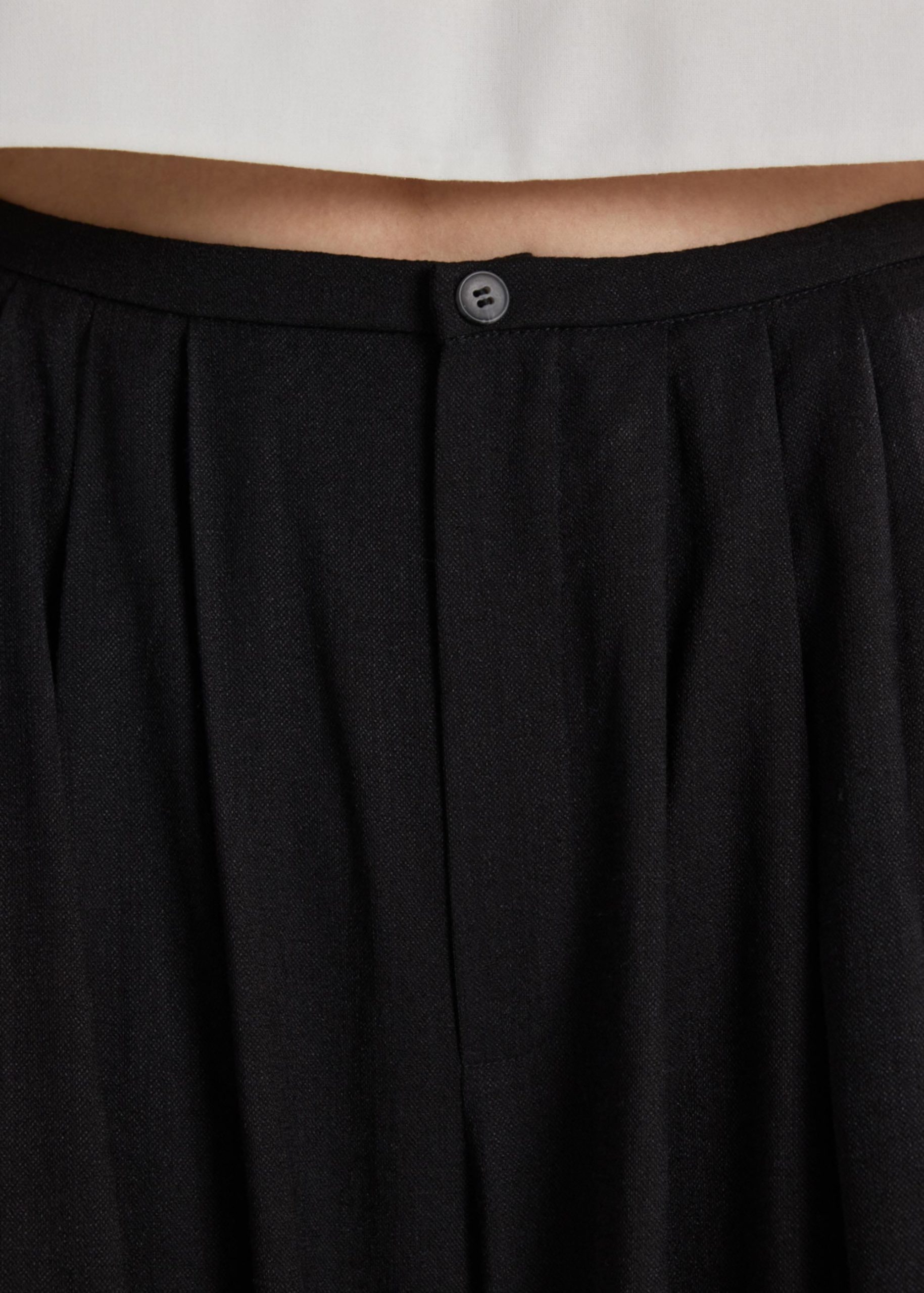 Pleated Wide Leg Pants - Image 4